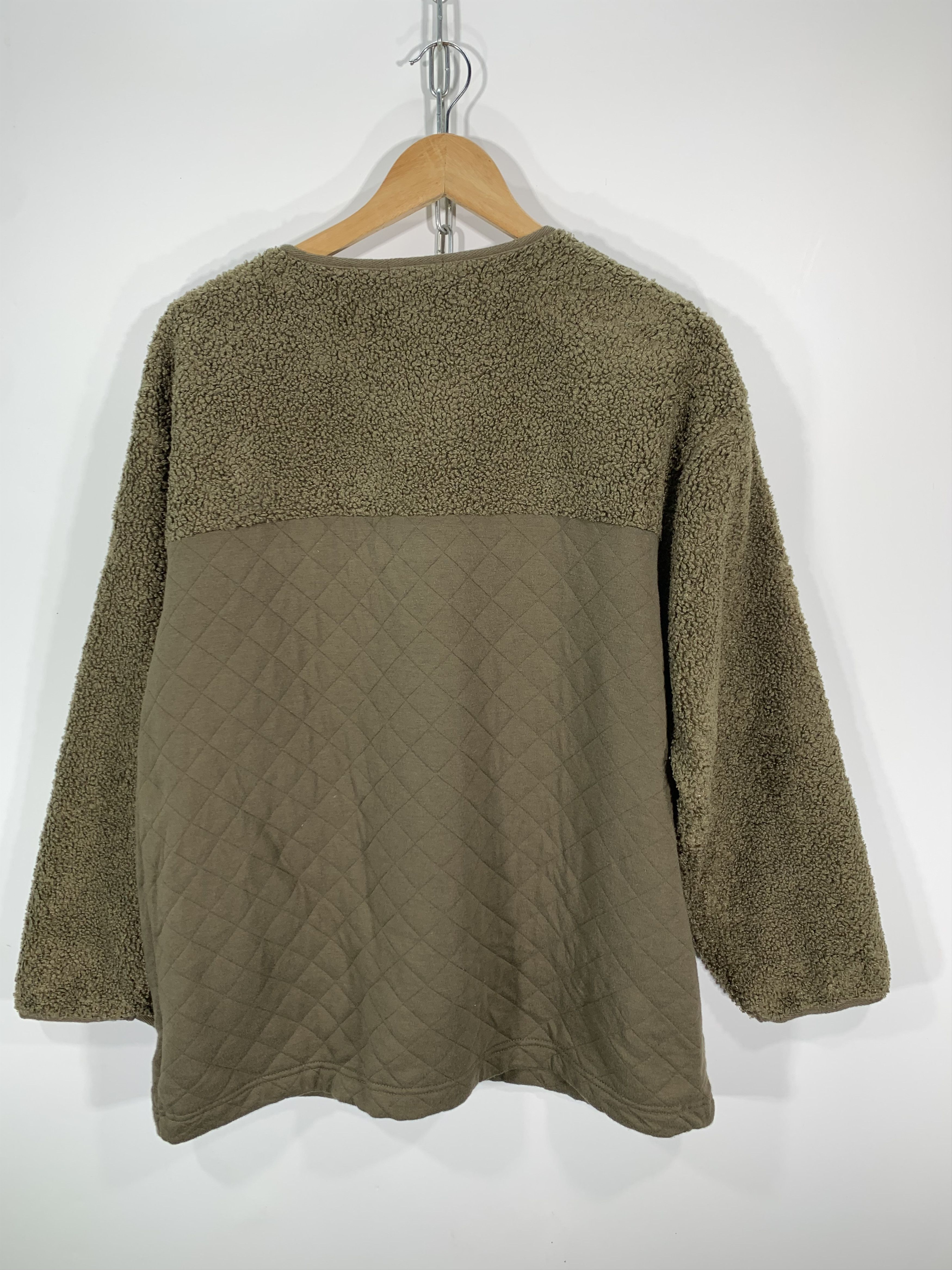 Japanese Brand Japanese brand fleece shoulder to sleeve Size US M / EU 48-50 / 2 - 7 Thumbnail