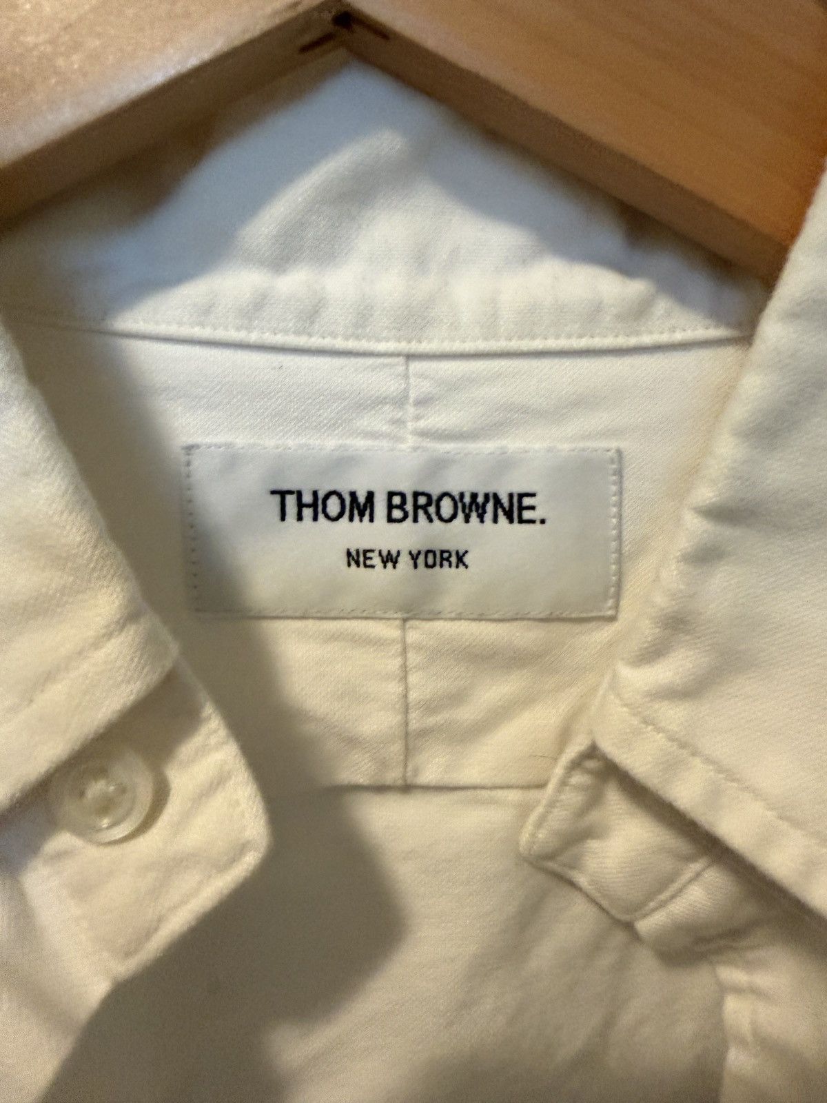 Thom Browne Thom Browne White Oxford Shirt Grosgrain Stripe Armband Sz 1 Size US S / EU 44-46 / 1 - 3 Thumbnail