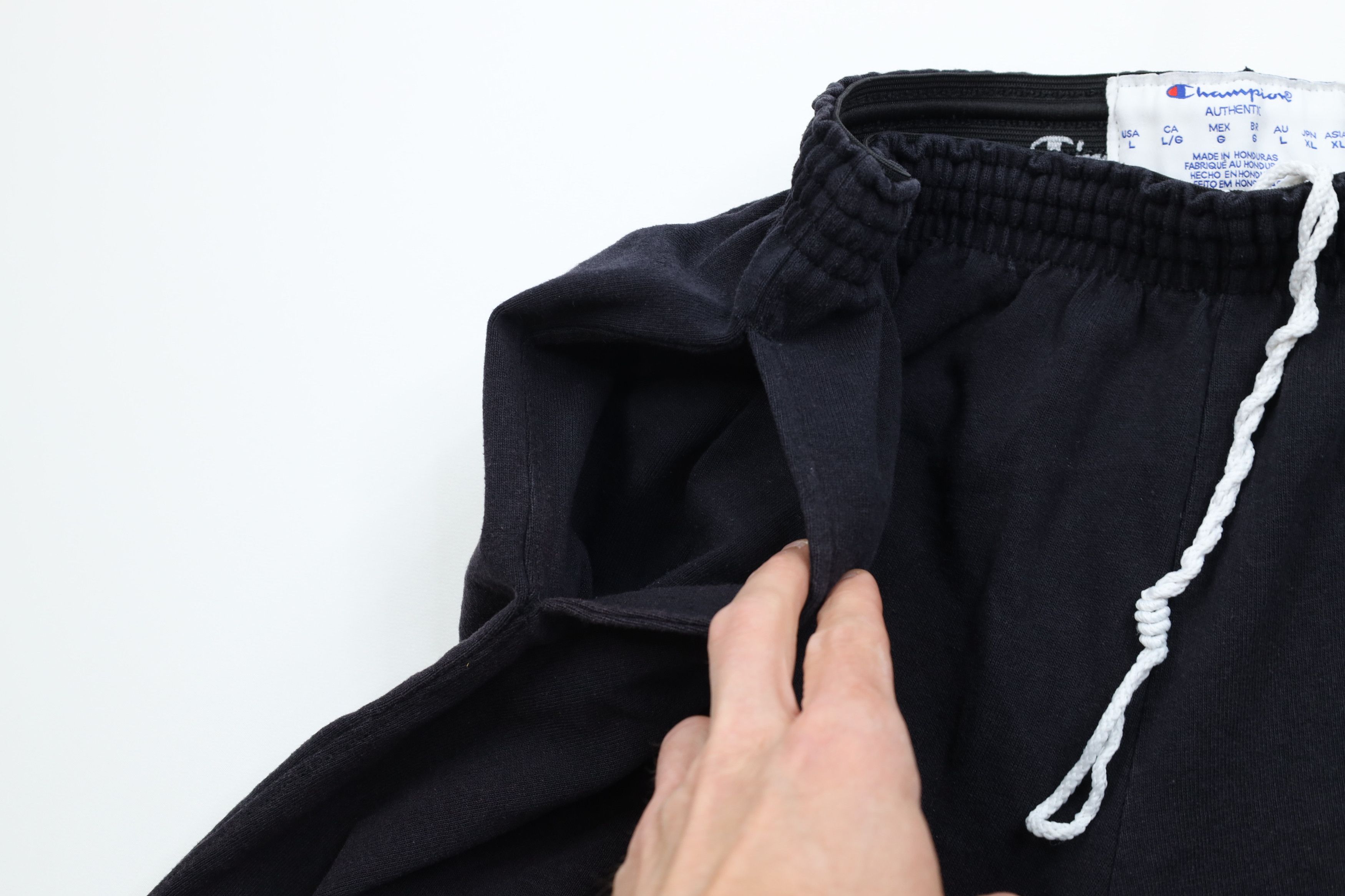 Champion Vintage Champion Sun Faded Heavyweight Above Knee Shorts Size US 34 / EU 50 - 6 Thumbnail