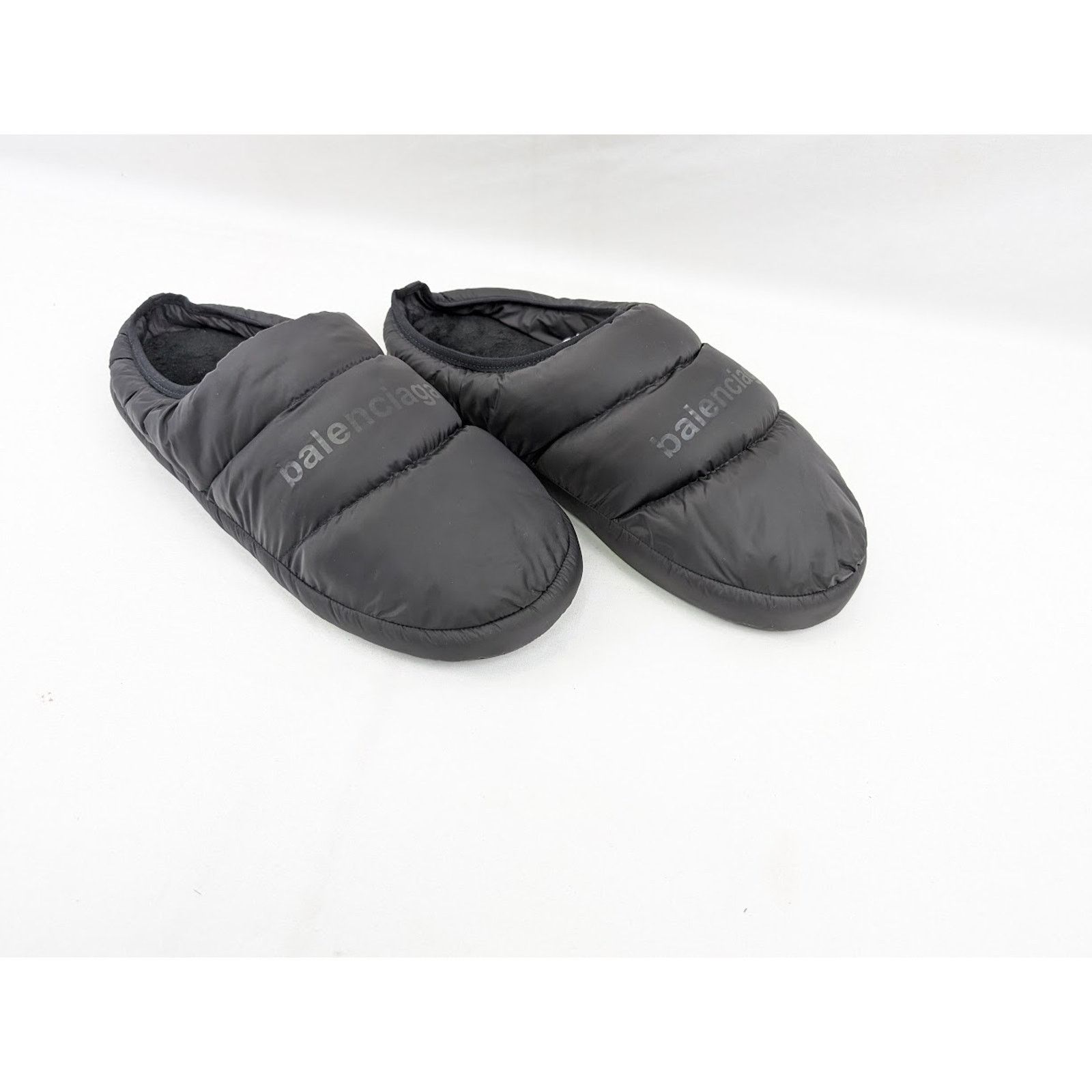 Balenciaga o1rshd1 Alaska Slipper Nylon in Black Size US 10 / EU 43 - 11 Thumbnail