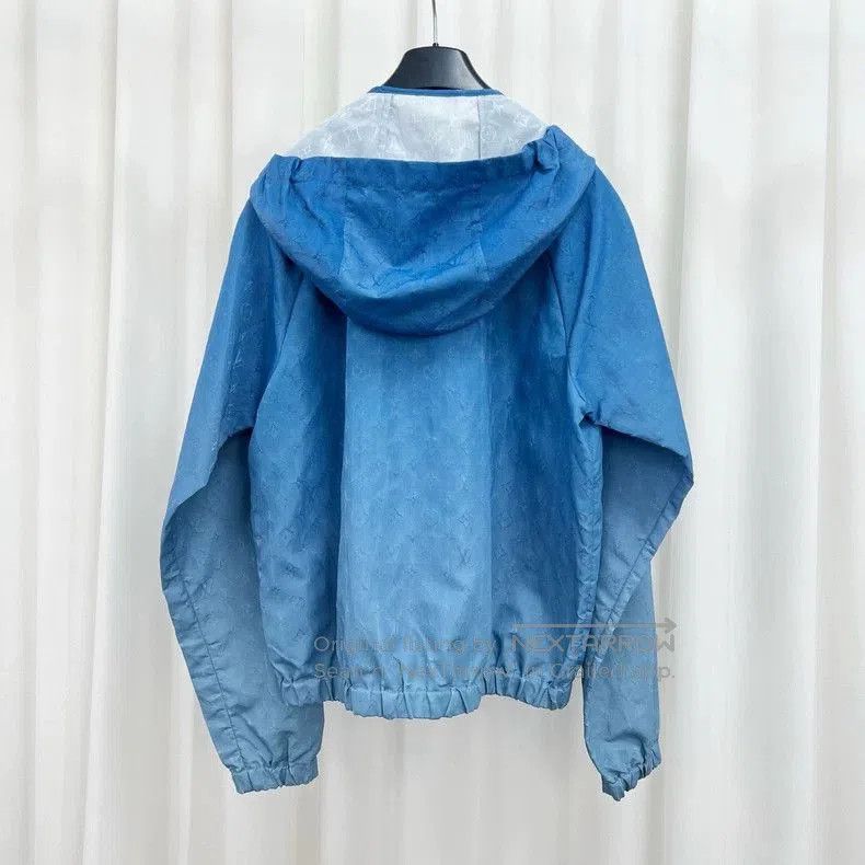 Louis Vuitton Louis Vuitton Blue Cloud Print Jacket. Size US M / EU 48-50 / 2 - 2 Thumbnail