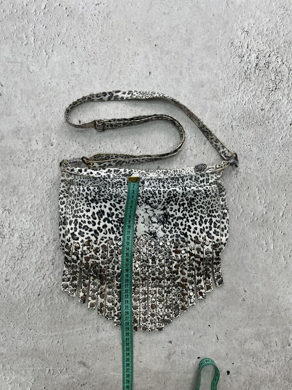 KMRii Rare leather kmrii style messenger bag y2k fashion Size ONE SIZE - 14 Thumbnail