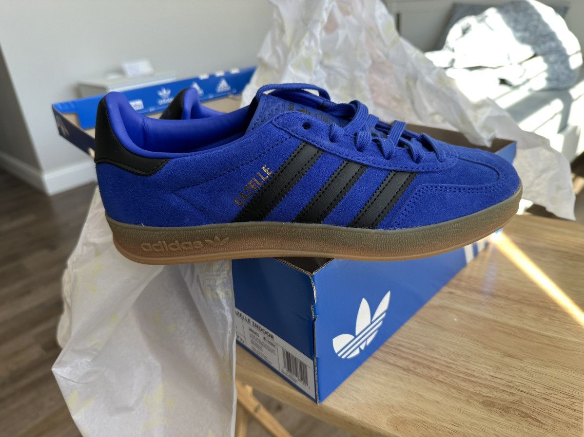 Adidas Adidas Gazelle royal blue sneakers size 8 | Grailed