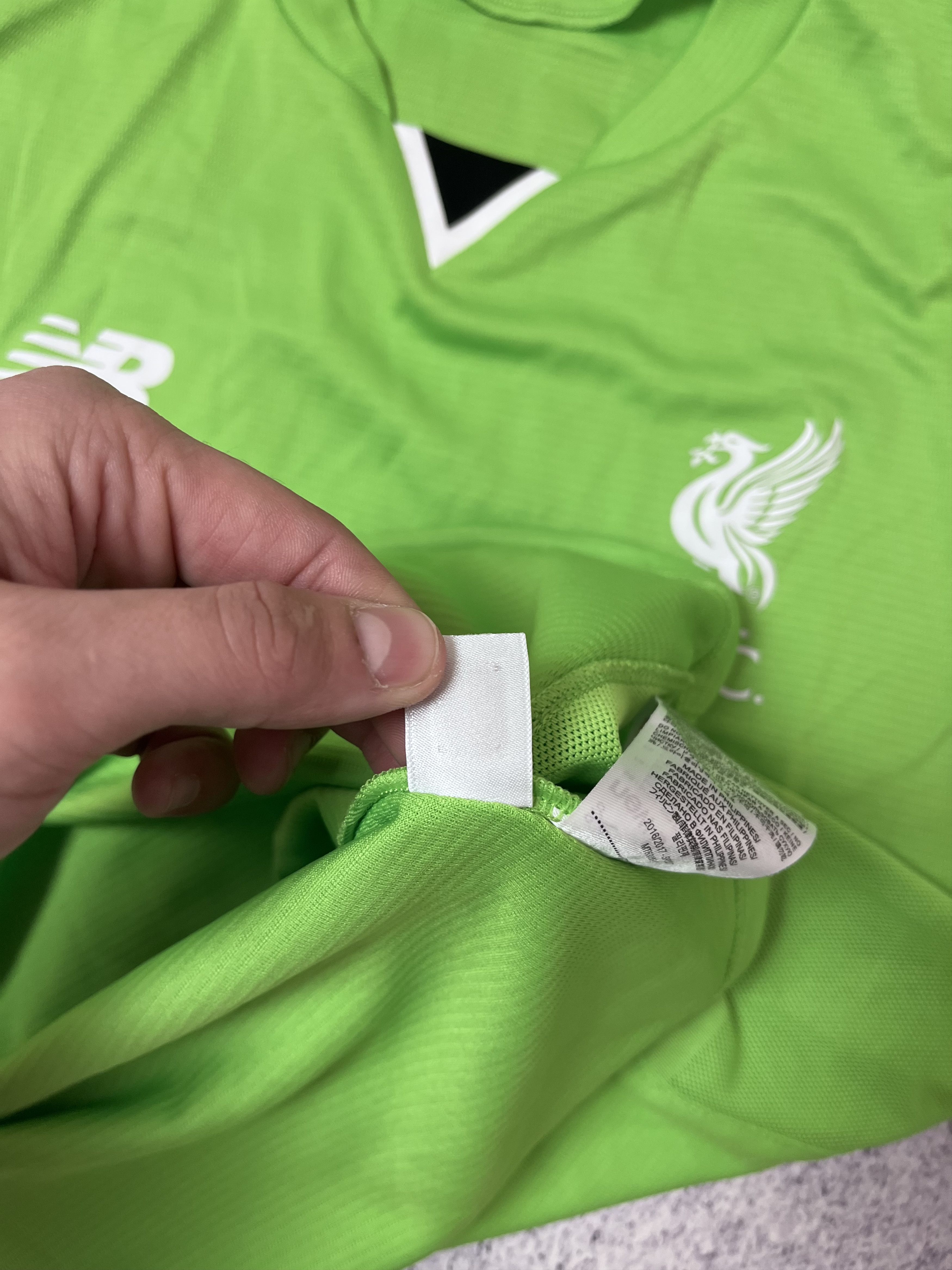 Other Mens jersey FC Liverpool New Balance size L Jennings #1 Size US L / EU 52-54 / 3 - 9 Thumbnail