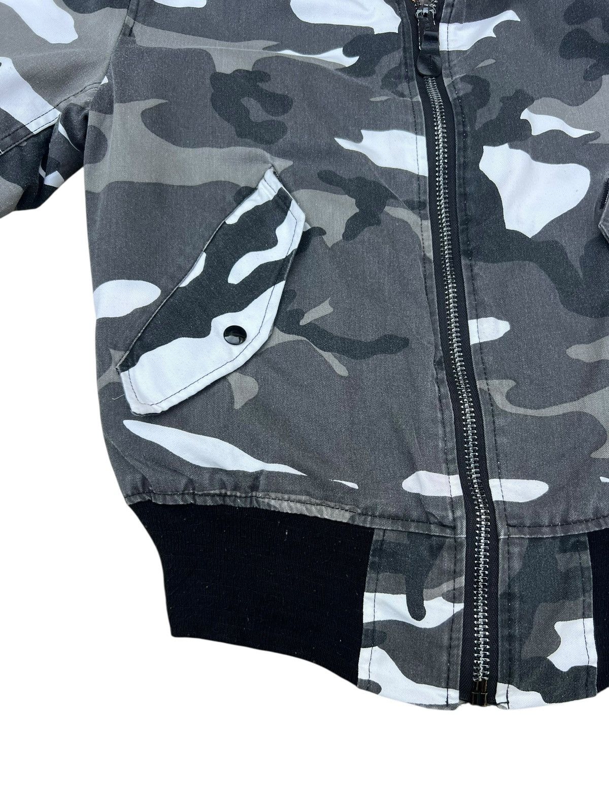 Alpha Industries Vintage 90s Alpha Industries USAF MA-1 Bomber Flight Jacket Size US XS / EU 42 / 0 - 7 Thumbnail
