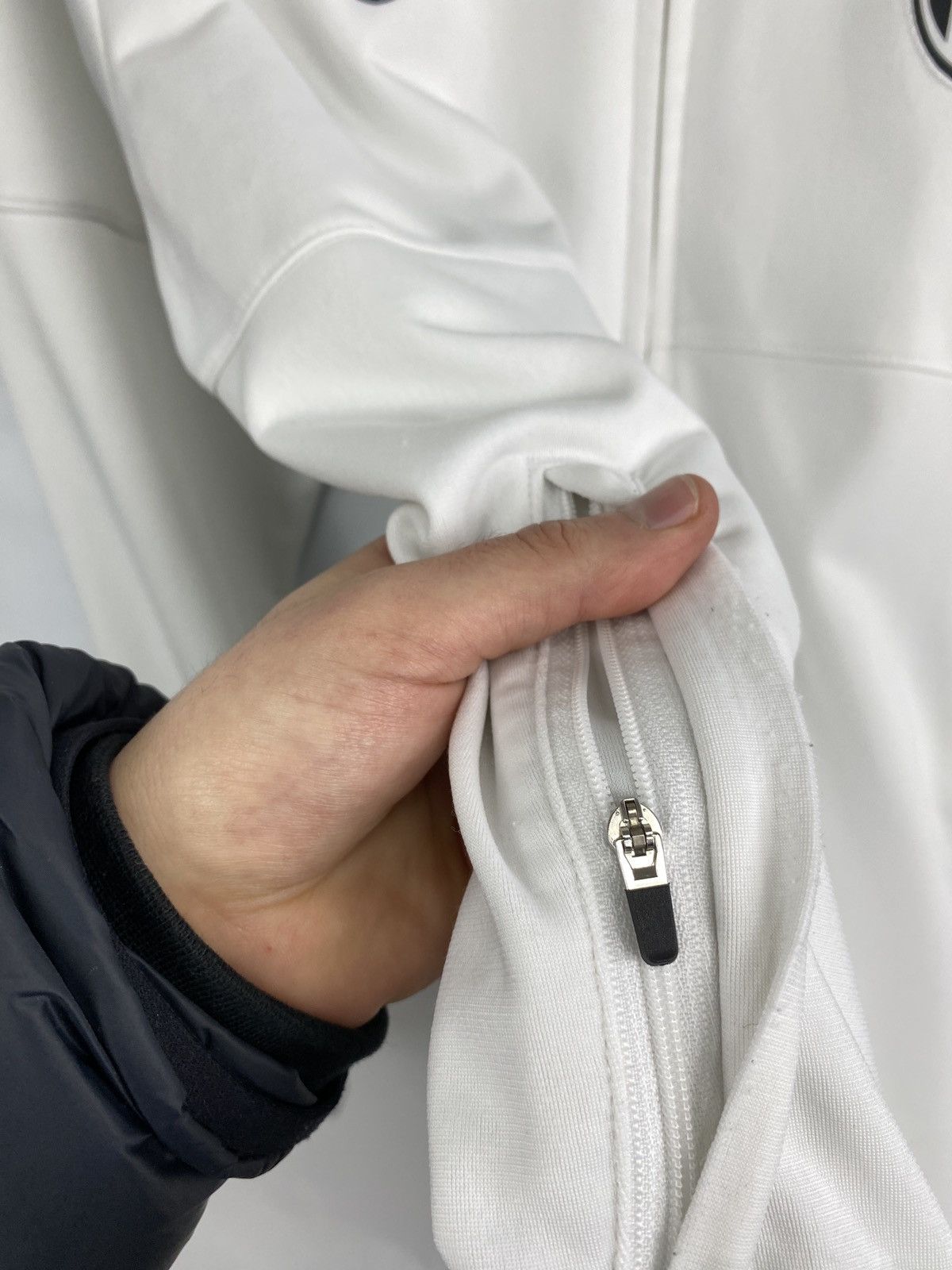 Nike 🇮🇹 Vintage 90s Nike Juventus Zip Hoodie Football Rare Y2K Size US M / EU 48-50 / 2 - 9 Thumbnail