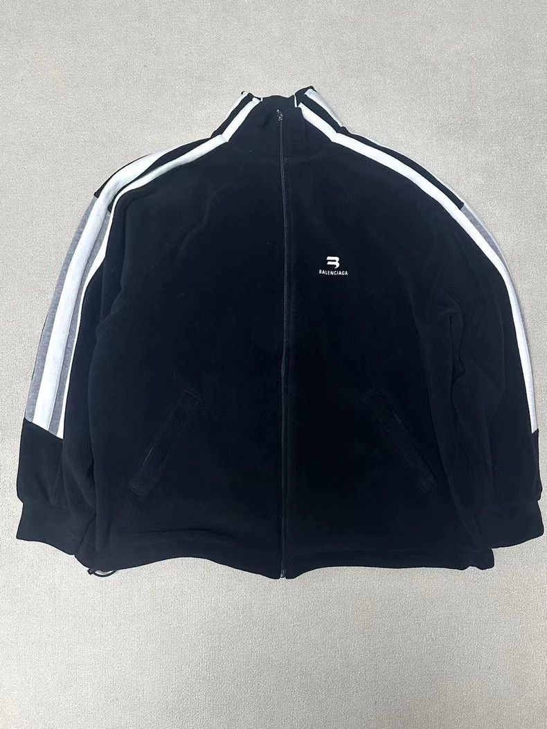 Balenciaga Balenciaga Coral Fleece Polar Fleece Sporty Double Hook Emb Size US S / EU 44-46 / 1 - 1 Thumbnail