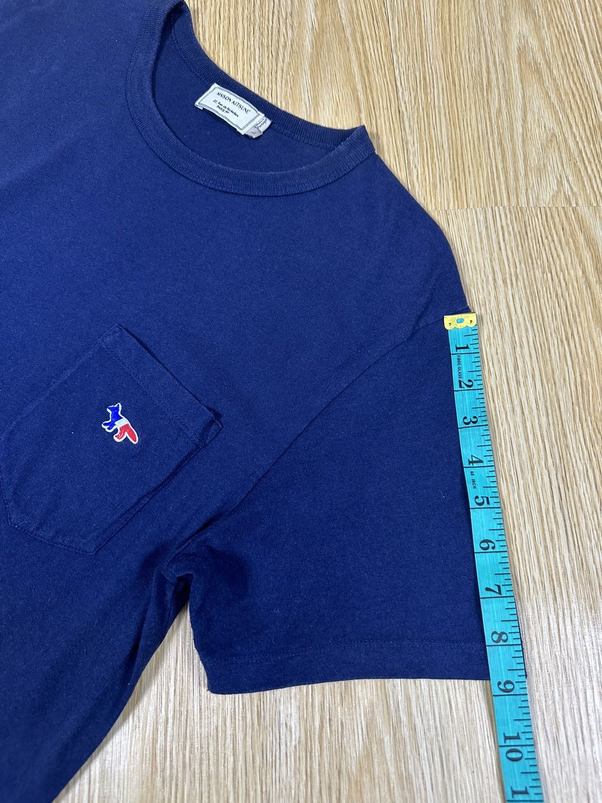 Maison Kitsune Maison Kitsune Single Pocket TShirt A392 Size US L / EU 52-54 / 3 - 6 Thumbnail