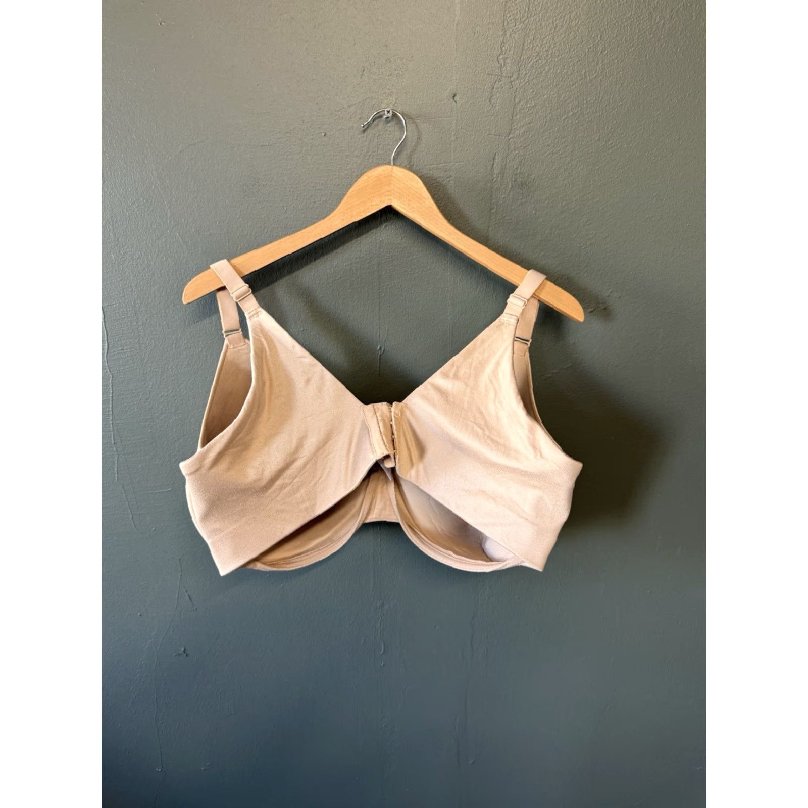 Vintage Cacique Women Beige Push Up Bra Size 44F User: Vintage Cacique Women Beige Push Up Bra Size 44F Size ONE SIZE - 2 Thumbnail