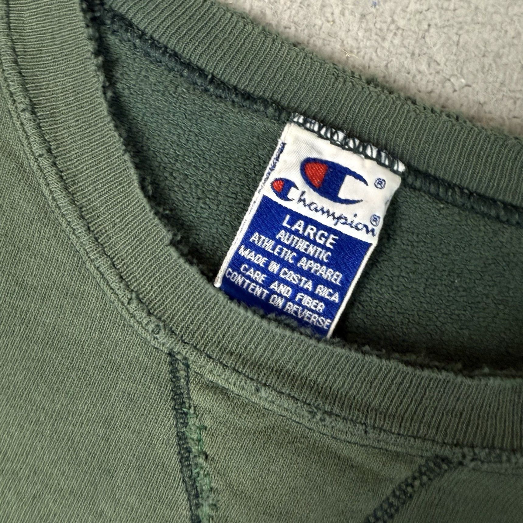 Champion VINTAGE Champion Sweatshirt Adult L Green Sun Faded Distressed Script Rare L Mens Sweatshirt Size US L / EU 52-54 / 3 - 4 Thumbnail