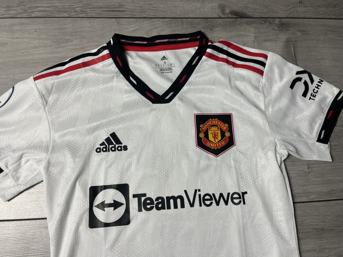 Adidas Manchester United 2022/2023 Adidas Away Soccer Jersey Shirt Size US S / EU 44-46 / 1 - 3 Thumbnail