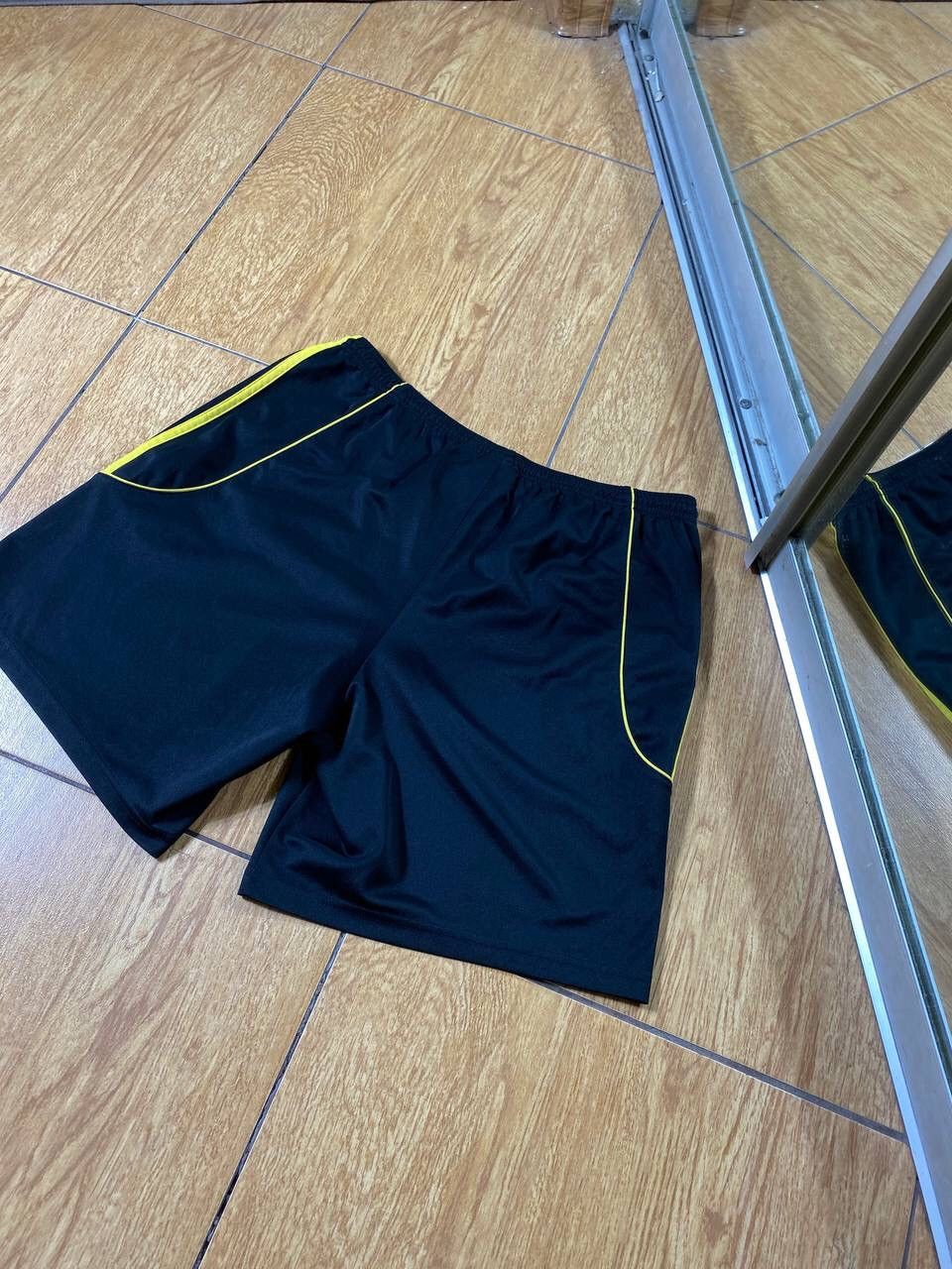 Adidas × Vintage Vintage Y2K Adidas Striped Running Soccer Shorts Size US 32 / EU 48 - 3 Thumbnail