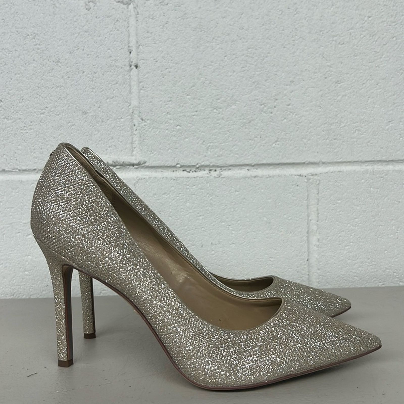 Sam Edelman Sam edelman sz8.5 gold glitter heels pointed toe Danna pump Size US 8.5 / IT 38.5 - 1 Thumbnail