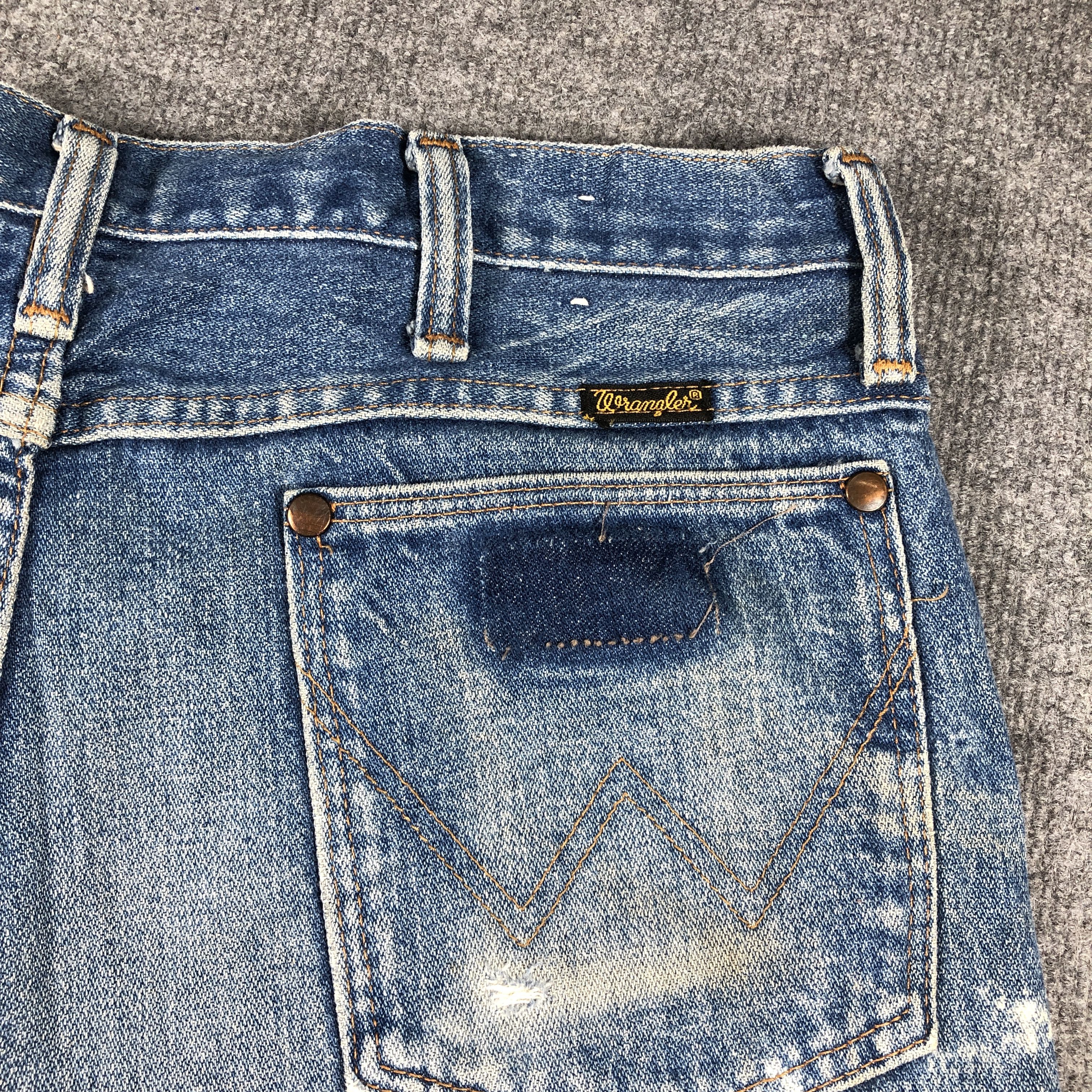 Vintage × Wrangler Vintage Wrangler Light Blue Wash Jeans L666 Size US 32 / EU 48 - 6 Thumbnail