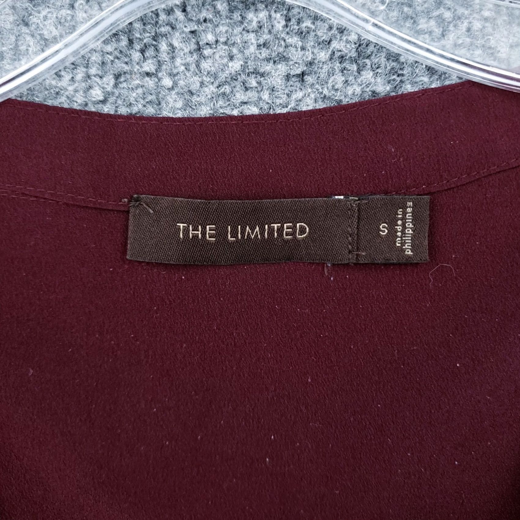 Vintage The Limited Womens S Small Red Printed V-Neck 3/4 Sleeve Lightweight Blouse Top Size S / US 4 / IT 40 - 3 Thumbnail