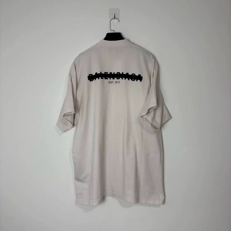Balenciaga Balenciaga White cover rubber strip deletion line short sl Size US M / EU 48-50 / 2 - 2 Thumbnail