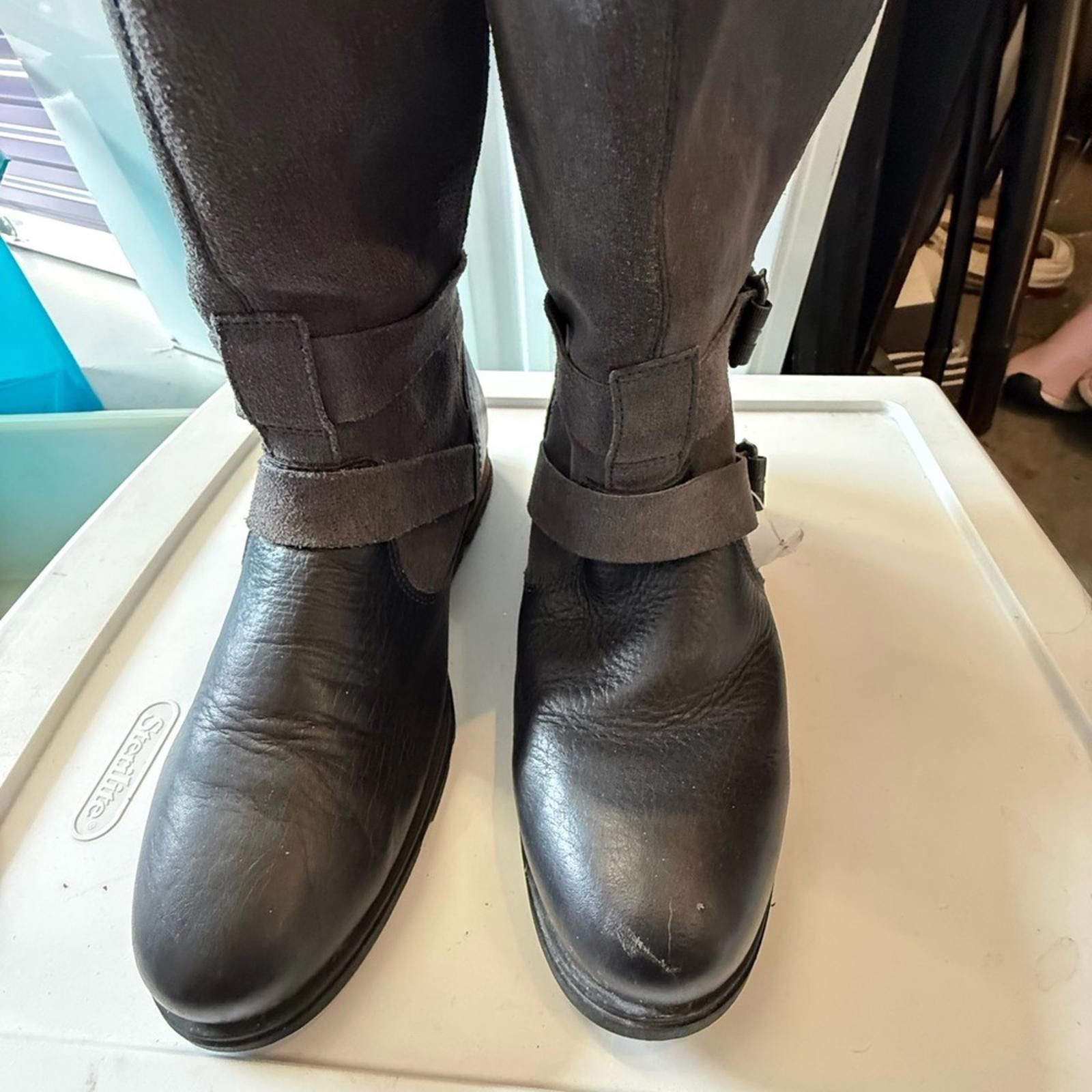 Other Men's Classic Black Leather Boots Size US 10 / EU 43 - 1 Thumbnail