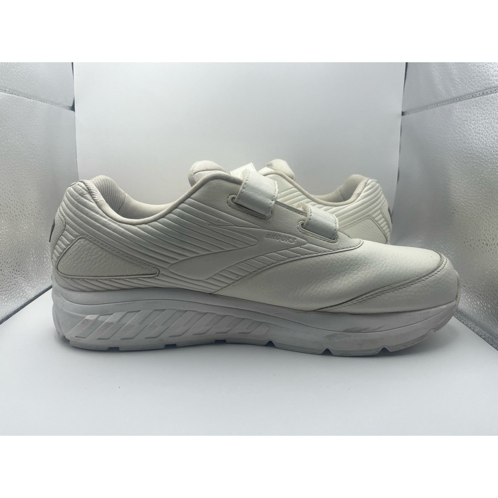 Brooks Brooks Addiction Walker walking shoes V-strap Mens USED Size US 12.5 / EU 45-46 - 3 Thumbnail
