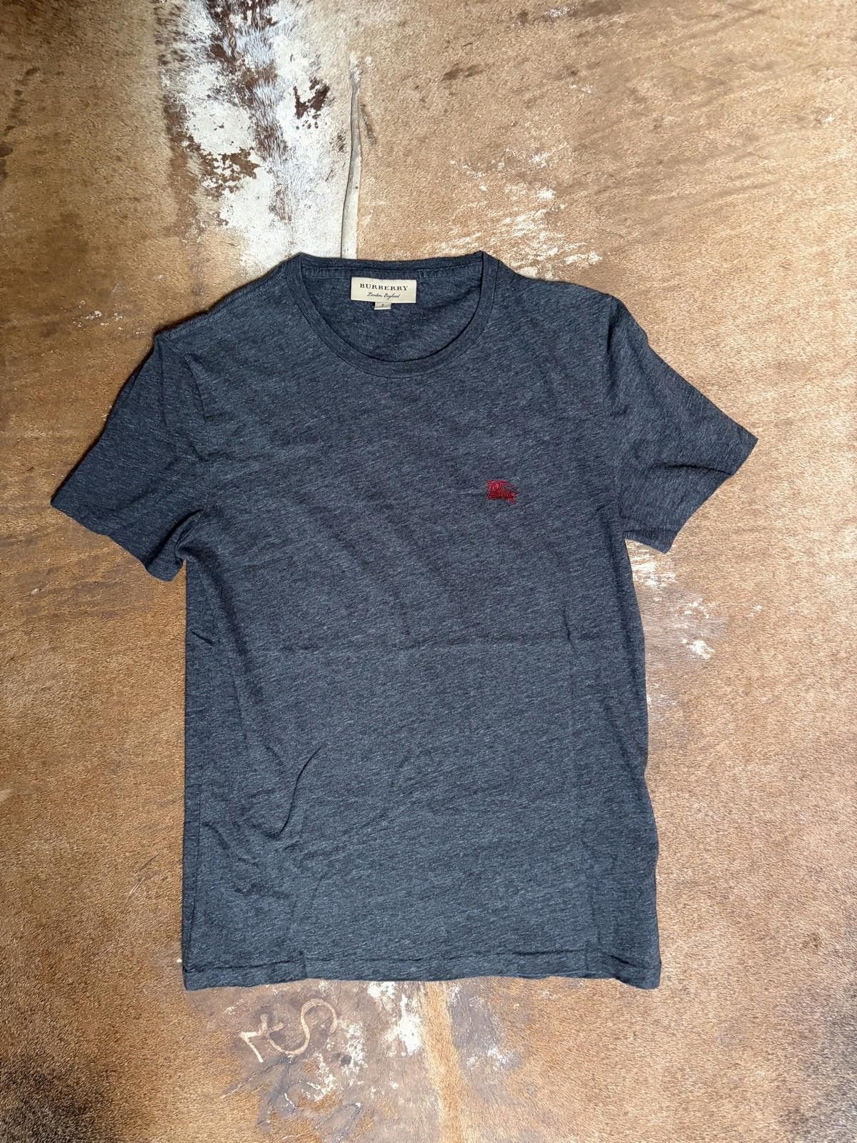 Burberry Burberry T Shirt Size US S / EU 44-46 / 1 - 1 Thumbnail