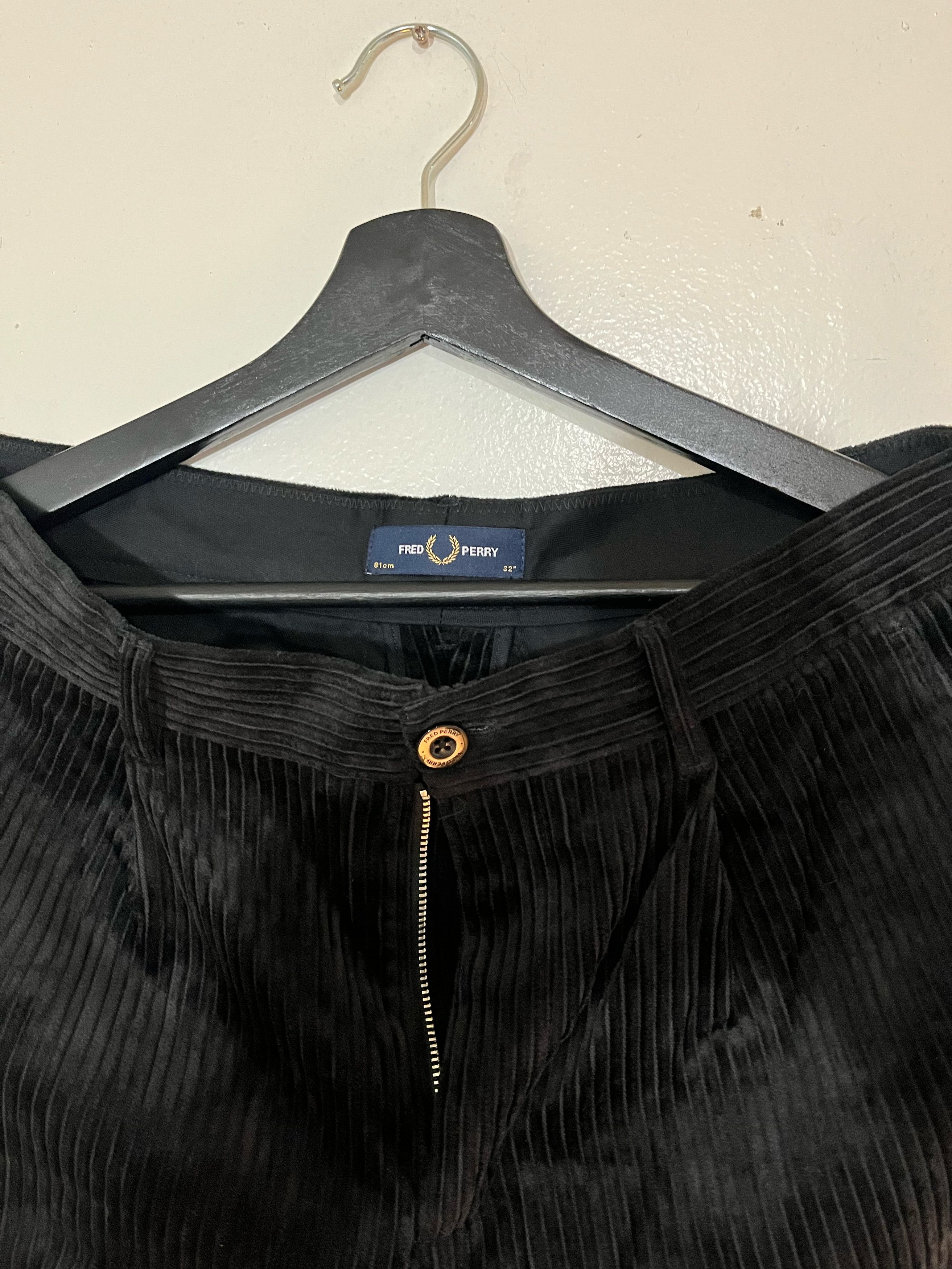 Fred Perry Fred Perry Cropped Corduroy Trousers - Black Size US 32 / EU 48 - 5 Thumbnail