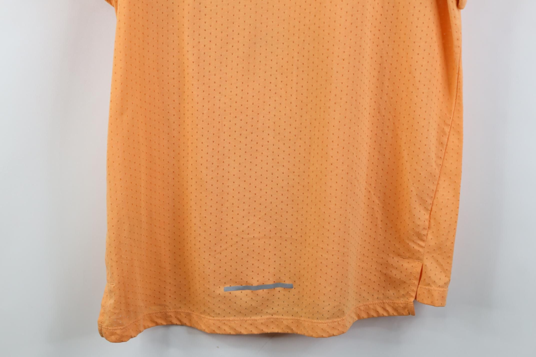 Nike Nike Running Breathe 365 Mesh Short Sleeve T-Shirt Size US M / EU 48-50 / 2 - 14 Thumbnail