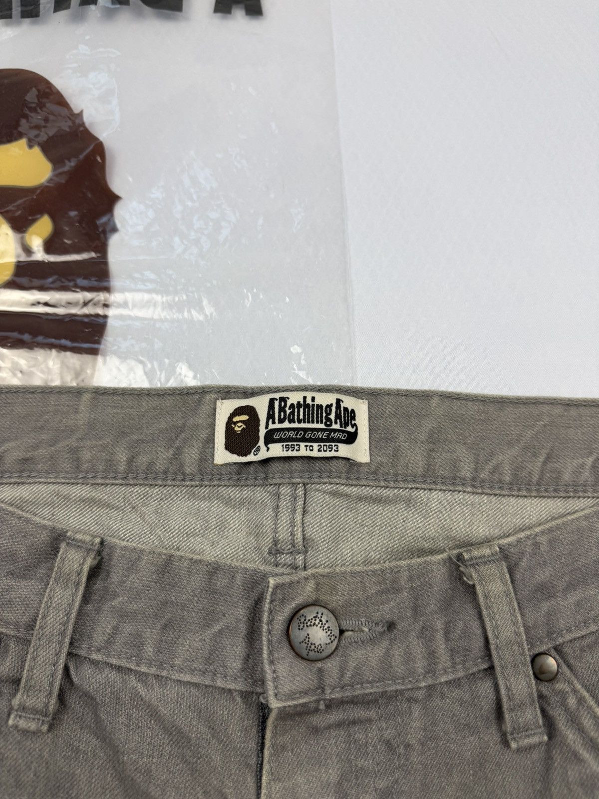 Bape Bape grey jorts back logo Size US 34 / EU 50 - 4 Thumbnail