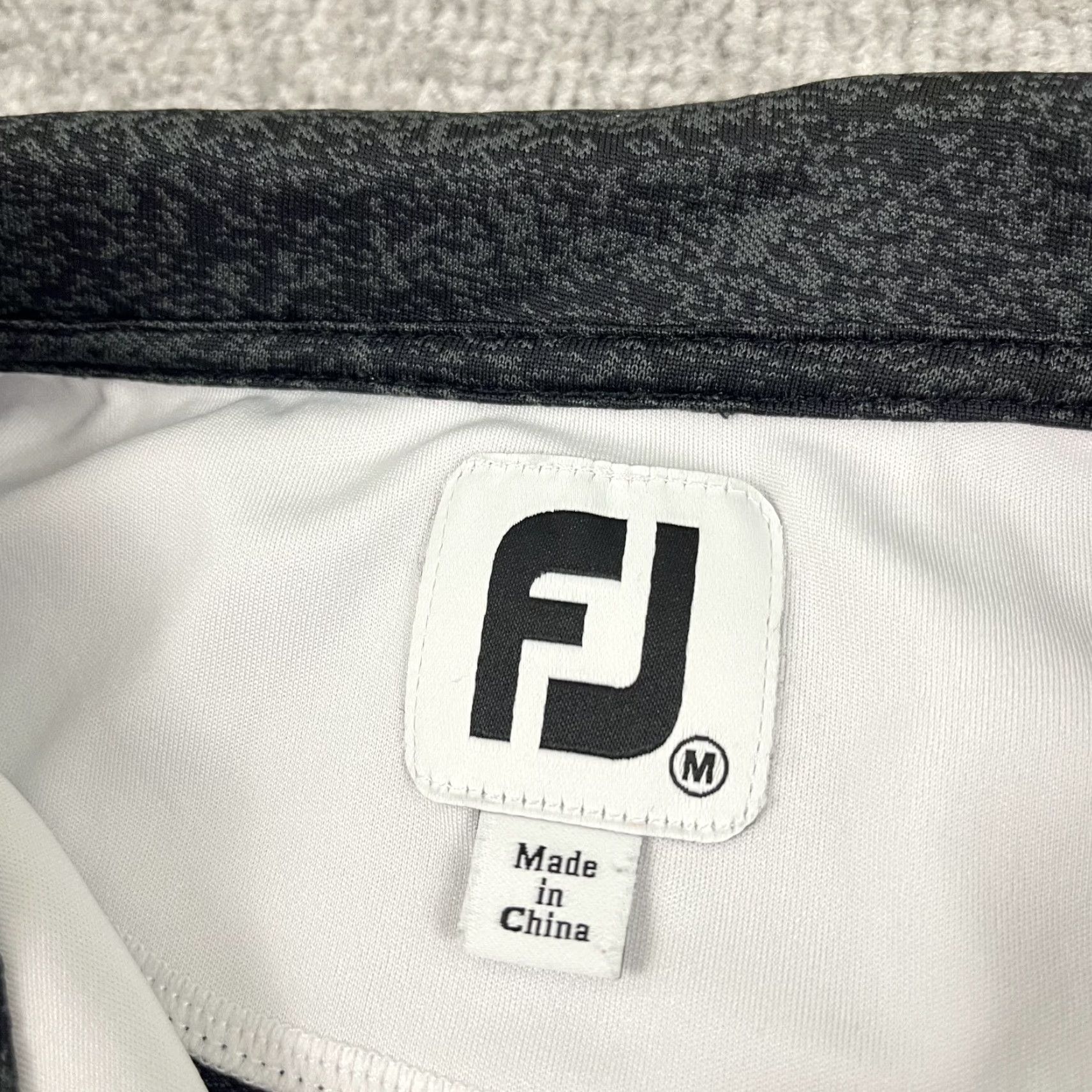 Footjoy FootJoy Polo Shirt Womens M White Sleeveless Tank Kings Creek CC Crown Gray Size M / US 6-8 / IT 42-44 - 3 Thumbnail