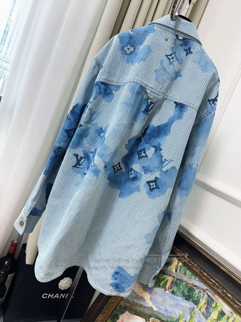 Louis Vuitton Louis Vuitton Blue ink stripe logo dyed denim jacket Size US XXL / EU 58 / 5 - 2 Thumbnail