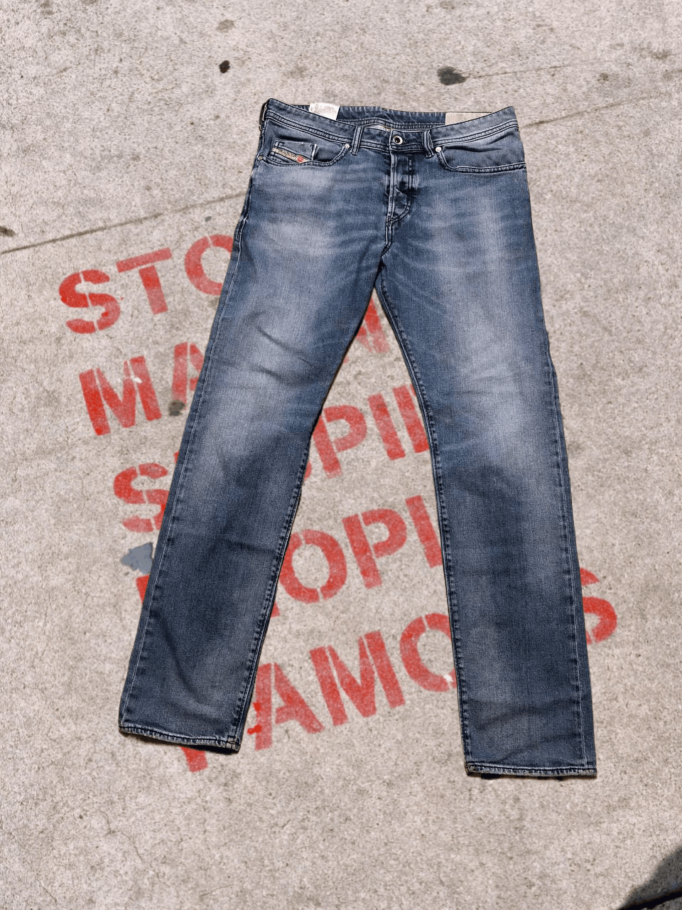 DIESEL BUSTER Men’s Blue Denim Jeans Classic Fit W32 L32