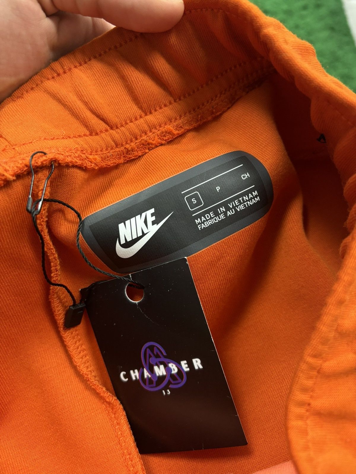 Nike Nike tech orange sweatpants small Size US 30 / EU 46 - 2 Thumbnail