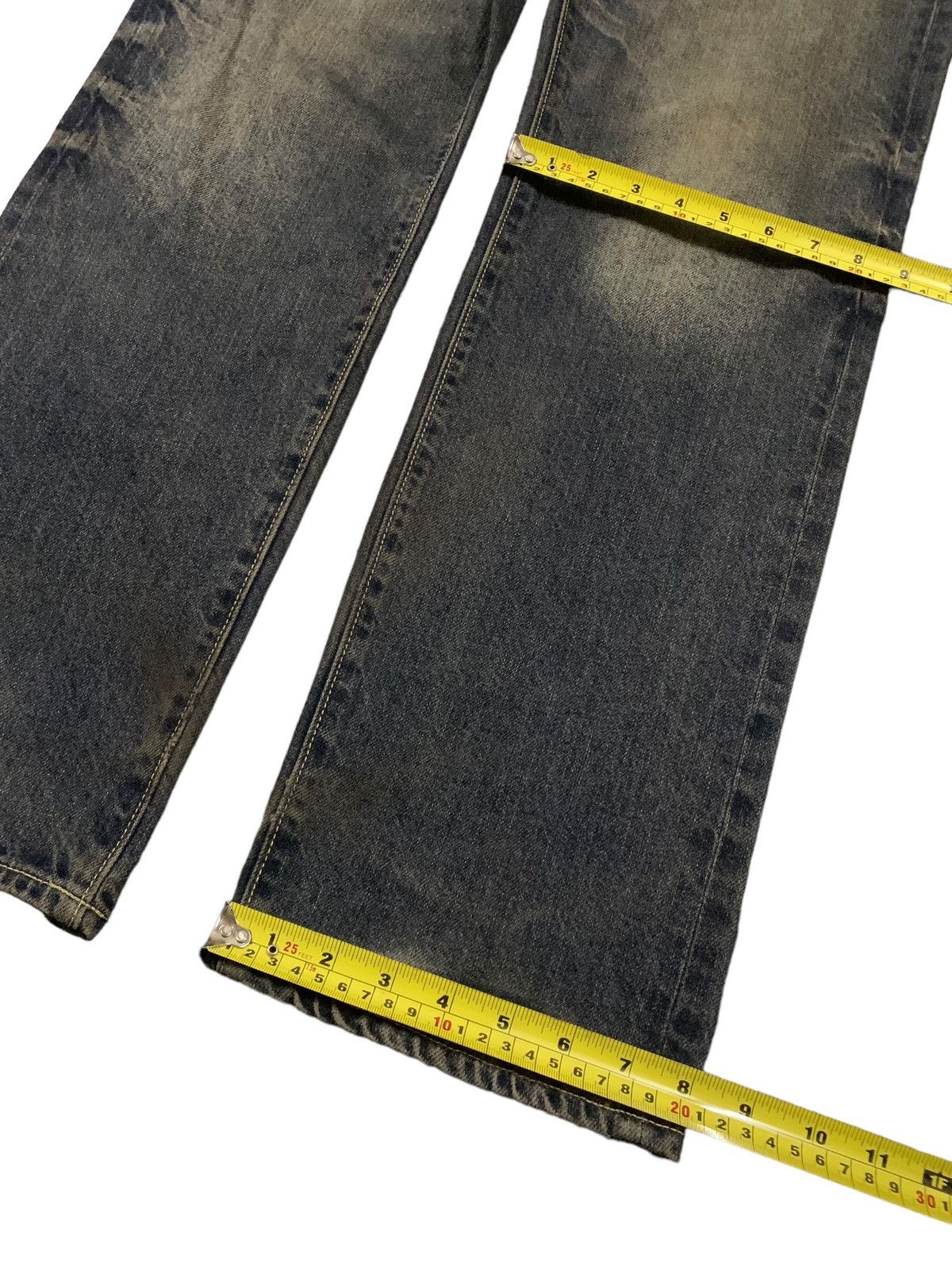 GU × Undercover Vintage Japanese Brand GU Dark Mud Washed Loose Ripped Jeans Size US 33 - 16 Thumbnail
