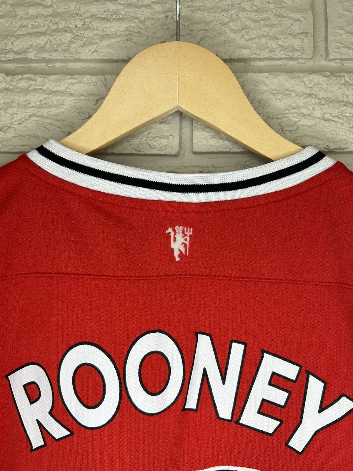 Vintage Vintage Manchester United Rooney Soccer Jersey Size US L / EU 52-54 / 3 - 6 Thumbnail