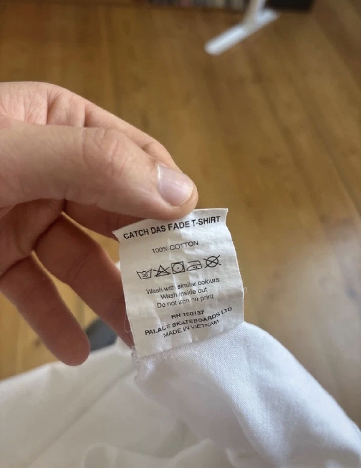 Palace Palace “Catch das fade” Spring 2020 Size US M / EU 48-50 / 2 - 5 Thumbnail
