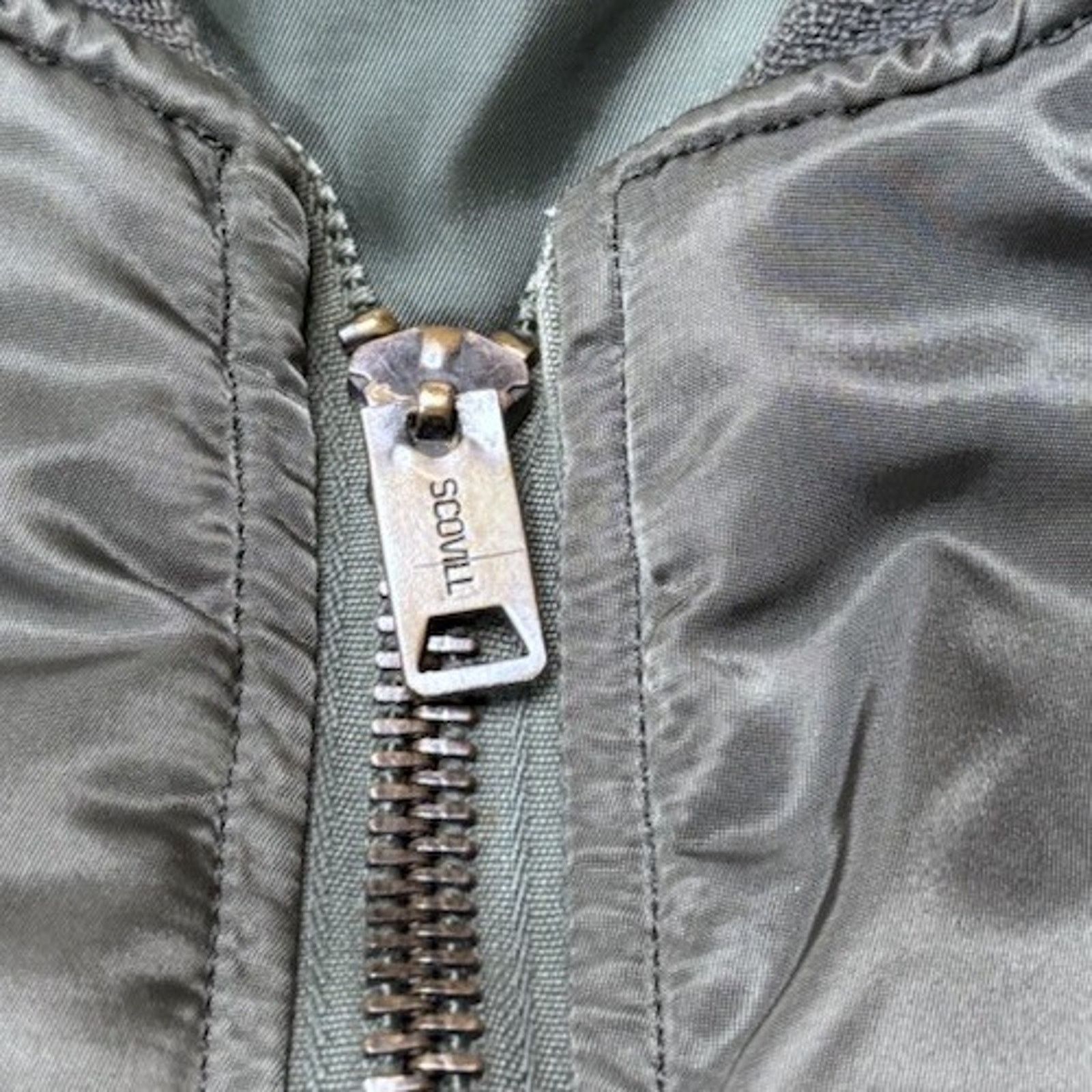 Other 80s Medium Alpha Ma-1 Flight Jacket 8415-00-818-7352 Size US M / EU 48-50 / 2 - 4 Thumbnail