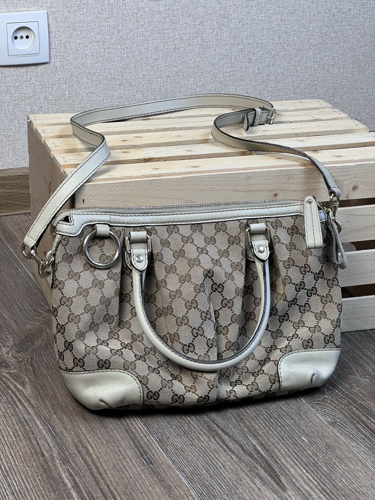 Gucci Gucci GG Canvas/Leather Sukey 2Way Shoulder Bag Beige Size ONE SIZE - 1 Thumbnail