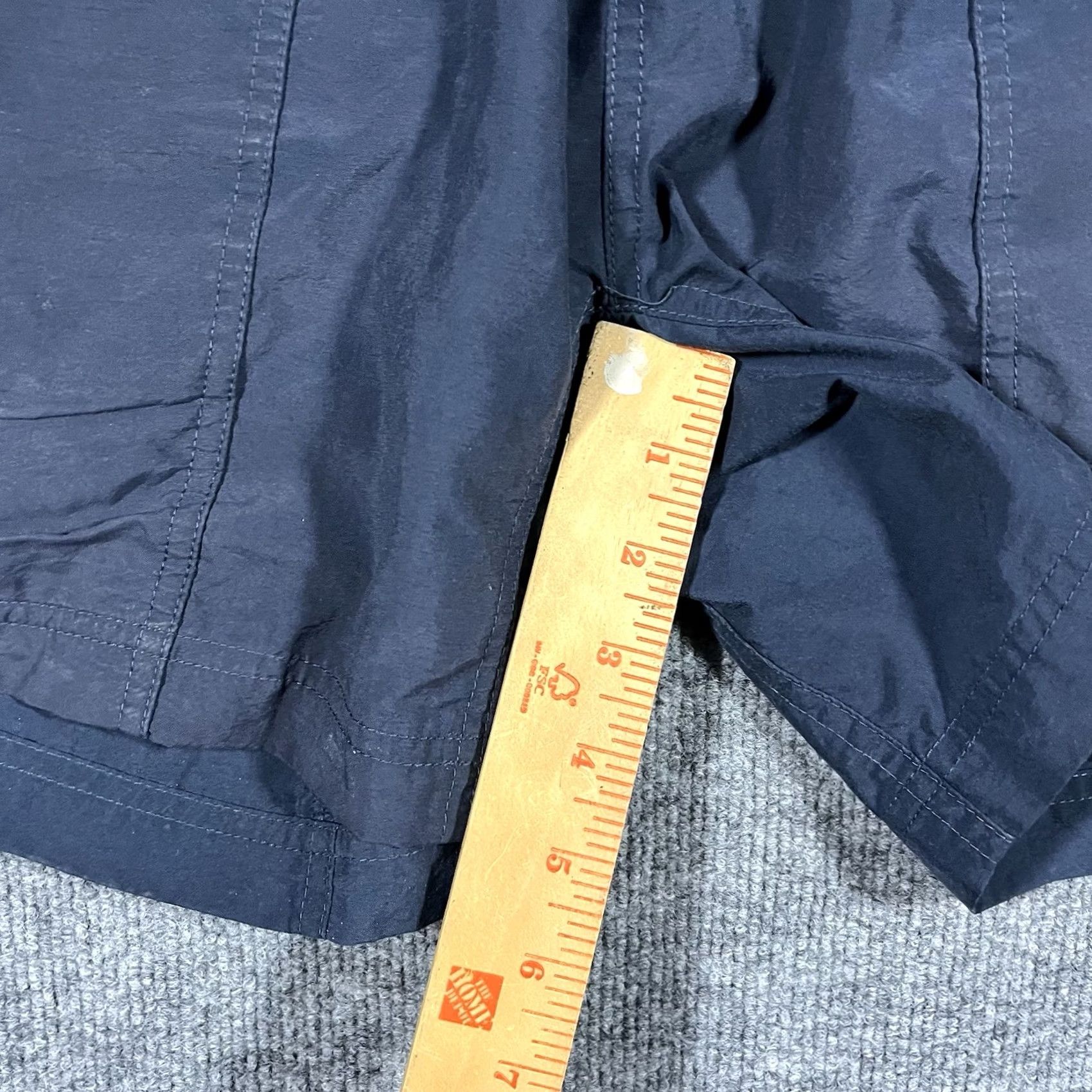 Nike VINTAGE Nike ACG Trail Shorts Mens Large Navy Nylon 2000s Swoosh Check Size US 33 - 4 Thumbnail