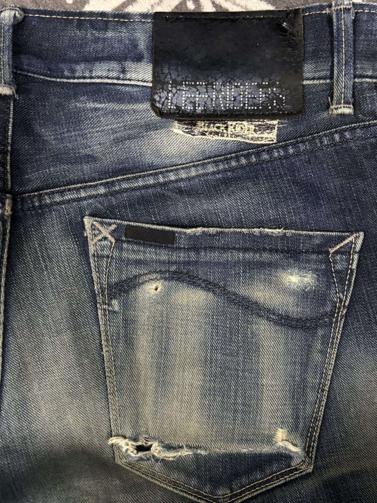 Lee × Number (N)ine Lee Black Riders Mud Wash Slim Straight Distressed Jeans Size US 34 / EU 50 - 10 Thumbnail