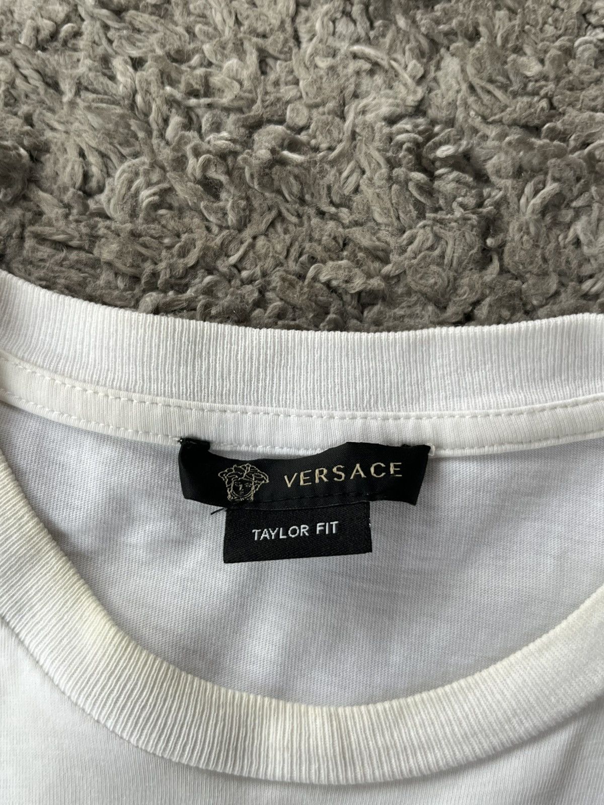 Versace Vintage Tee Versace BIG LOGO Streetwear Size US S / EU 44-46 / 1 - 5 Thumbnail