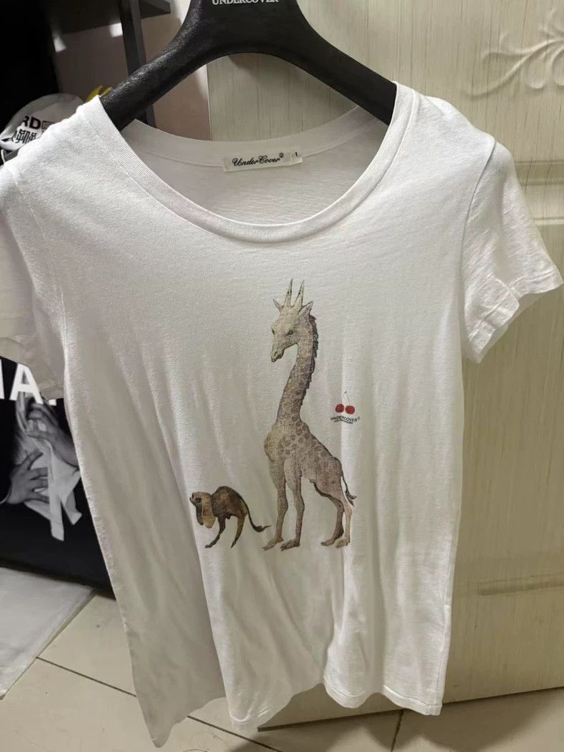 Undercover White animal cute vest