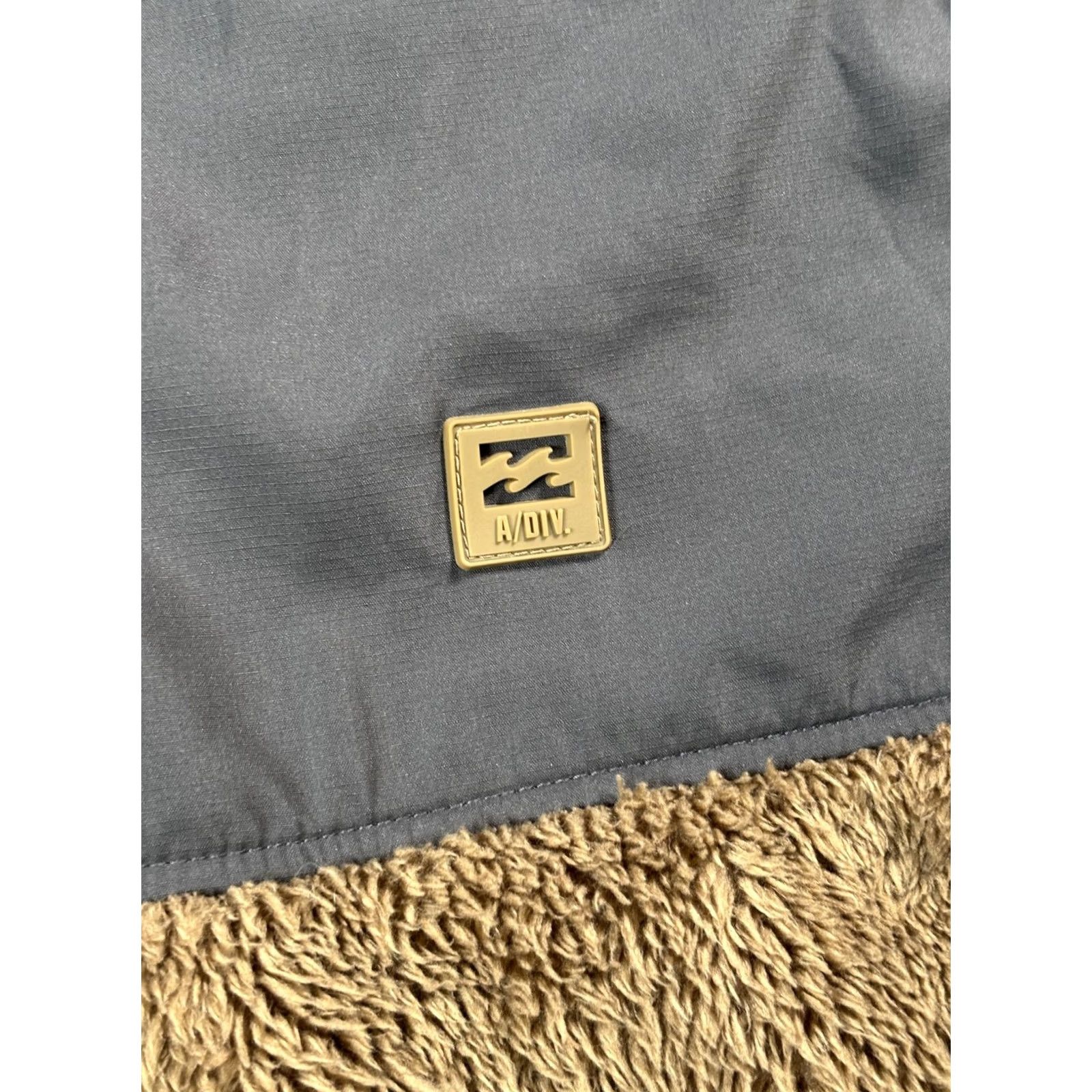 Billabong VINTAGE? No. Size US S / EU 44-46 / 1 - 3 Thumbnail