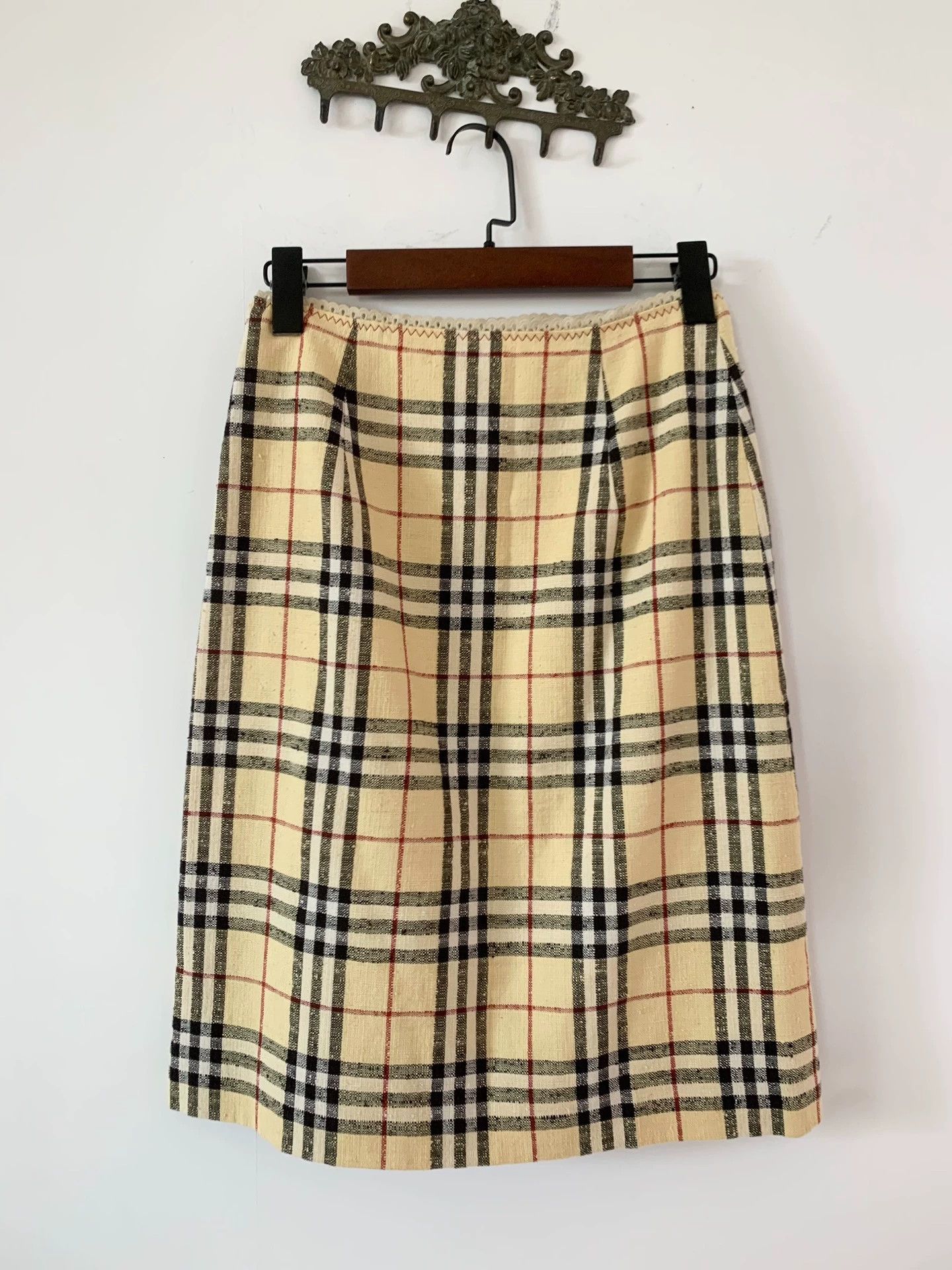 Burberry Burberry Check Ruffle Trim Skirt - dmc Size US 26 / EU 42 - 1 Thumbnail