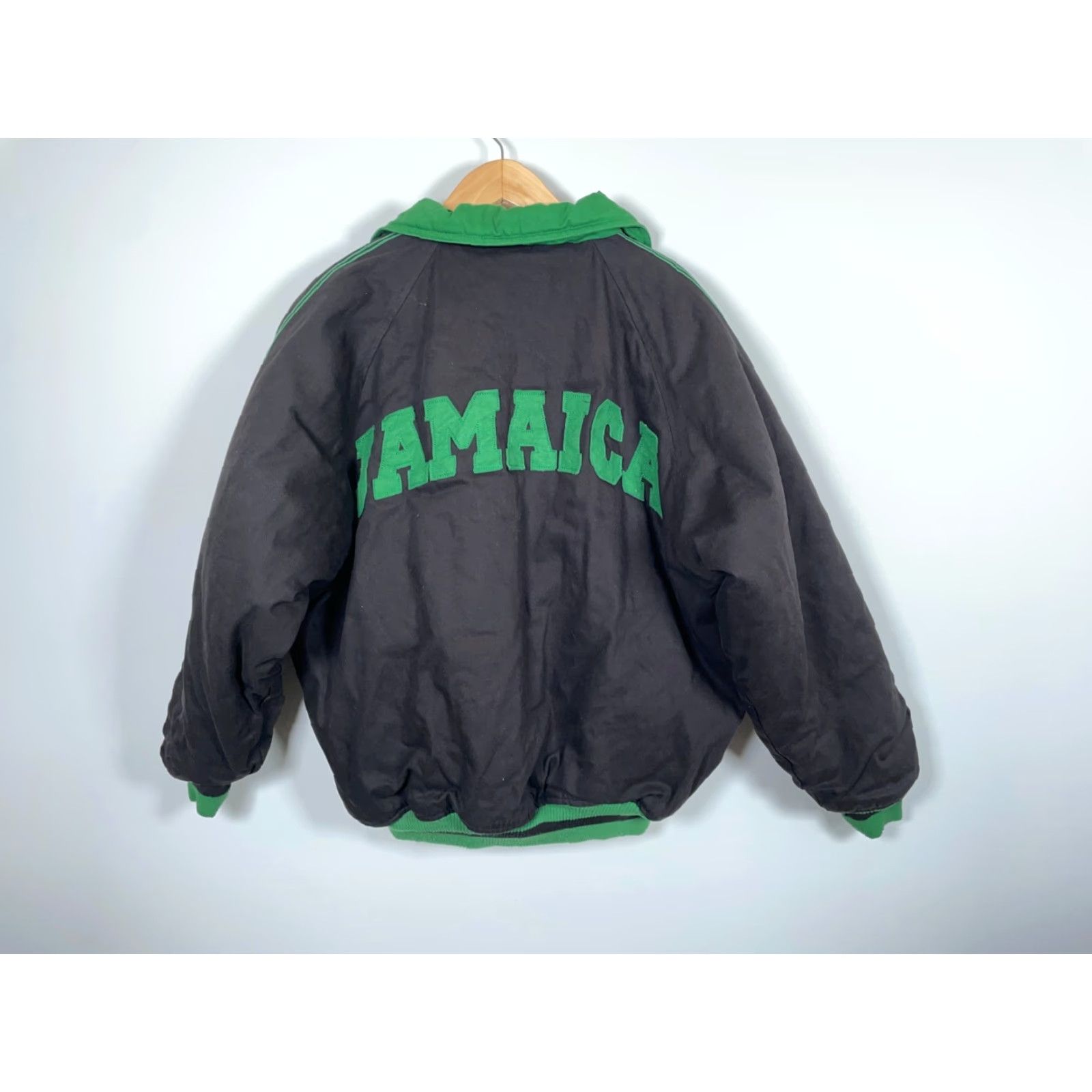 Vintage VINTAGE Trust Jamaica Bomber Jacket Black Green Embroidered Insulated 2XL Cotton Shell Lined Pockets Snap Front Casual Men Size US XXL / EU 58 / 5 - 2 Thumbnail