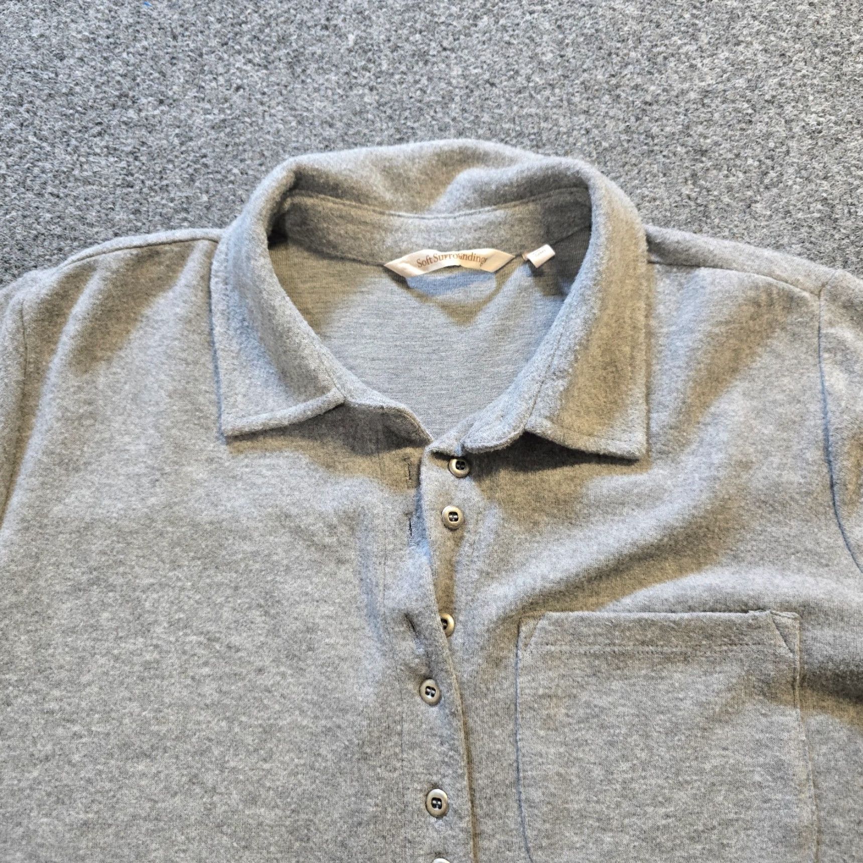 Soft Surroundings Soft Surroundings Top Womens Size Medium Gray Velour Flowy Long Sleeve Casual Blouse Tunic Regular Shirt M Womens Velour Top Gray Casual Velour Blouse Size M / US 6-8 / IT 42-44 - 2 Thumbnail