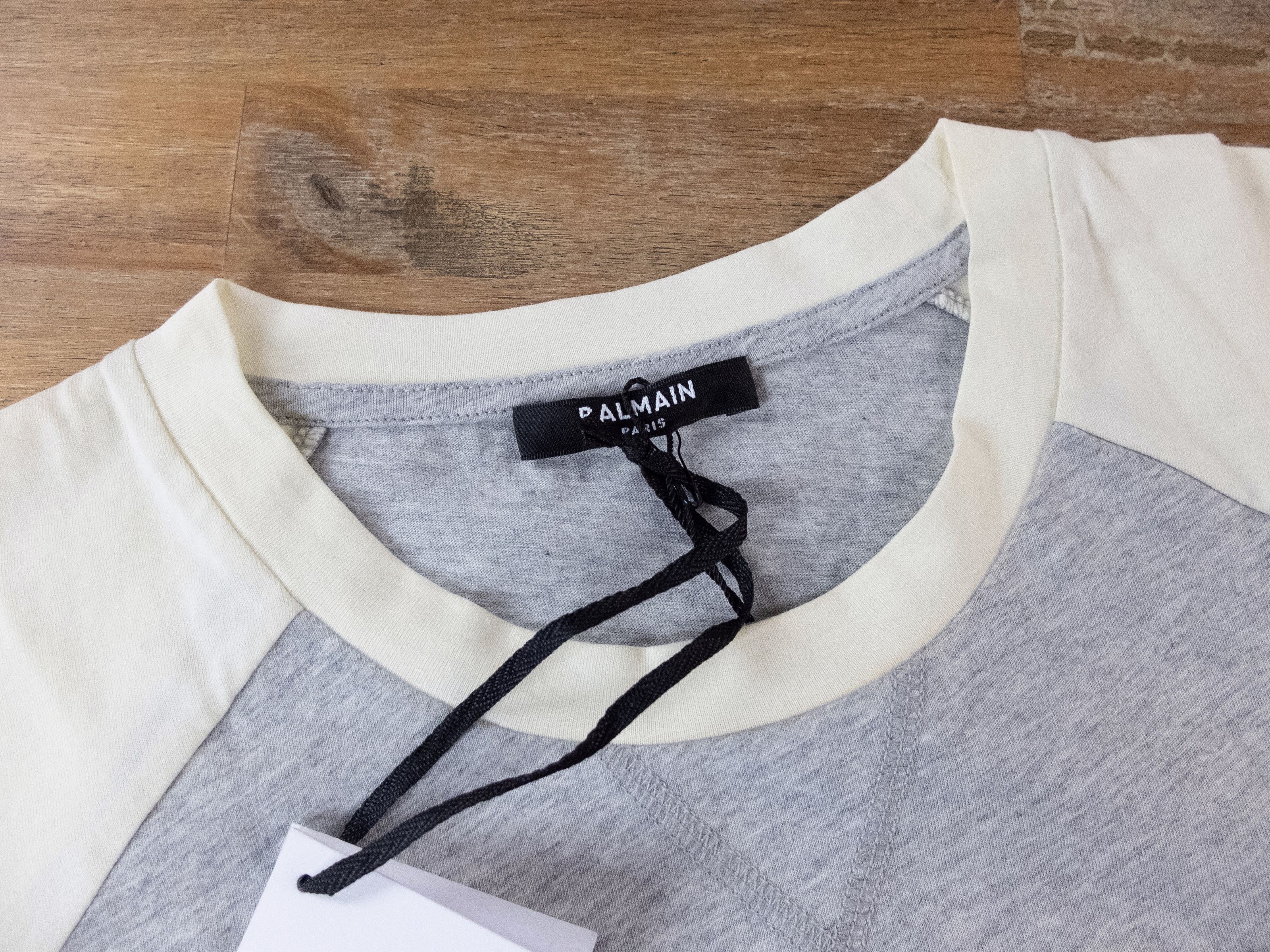 Balmain BALMAIN gray white logo print cropped biker t-shirt Large Size L / US 10 / IT 46 - 9 Thumbnail