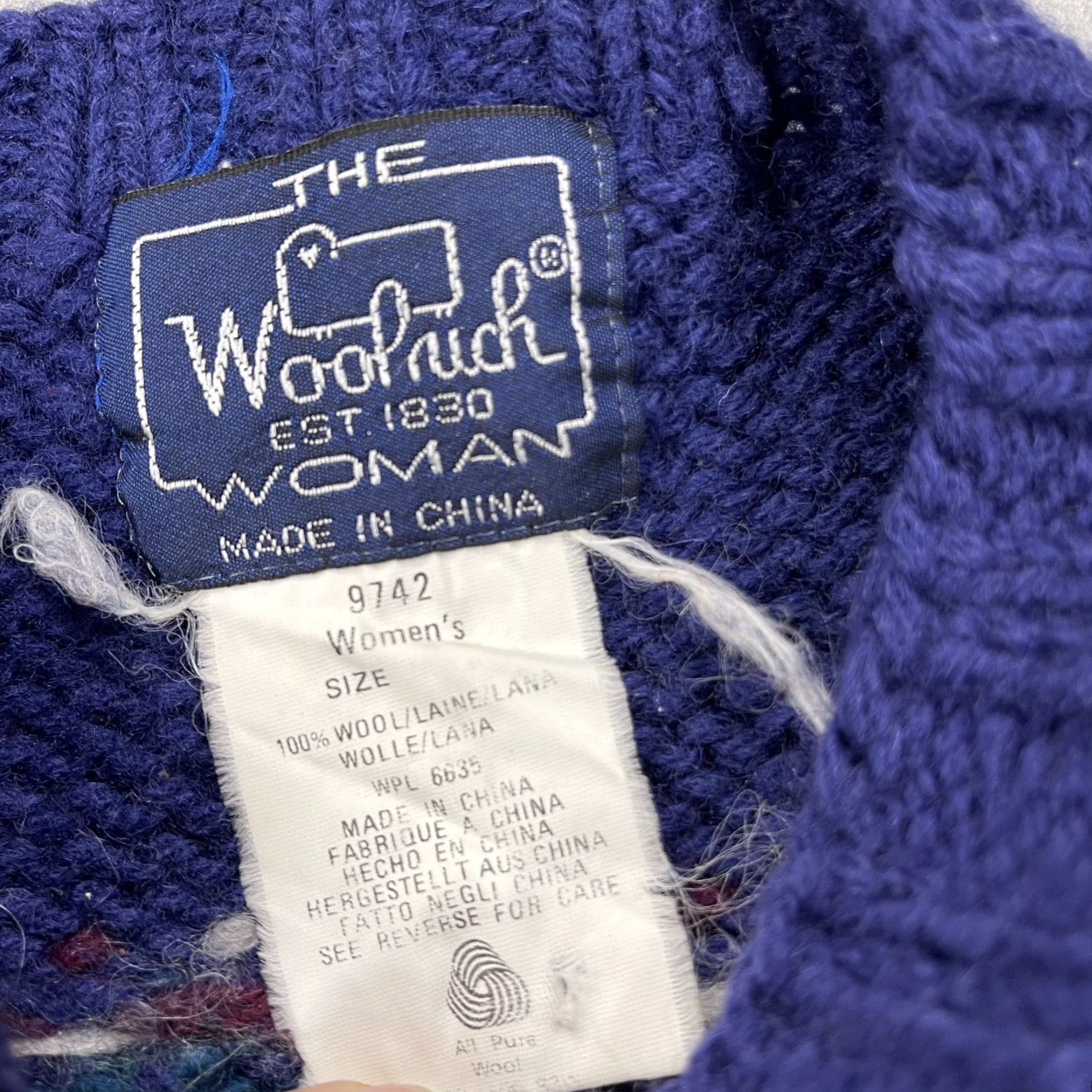 Vintage VINTAGE Woolrich Sweater Womens M Blue Dog Knit Wool Crewneck 90s Pullover Mens? Mädchen? Size M / US 6-8 / IT 42-44 - 4 Thumbnail
