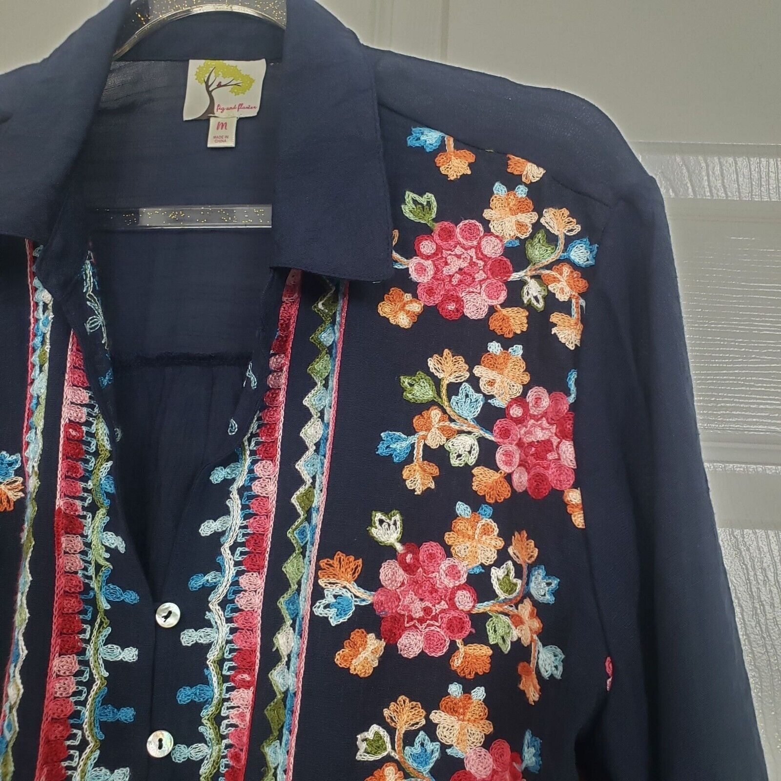 Designer Fig & Flower Emboidered Shirt Womens Size Medium Blue Floral Size M / US 6-8 / IT 42-44 - 3 Thumbnail