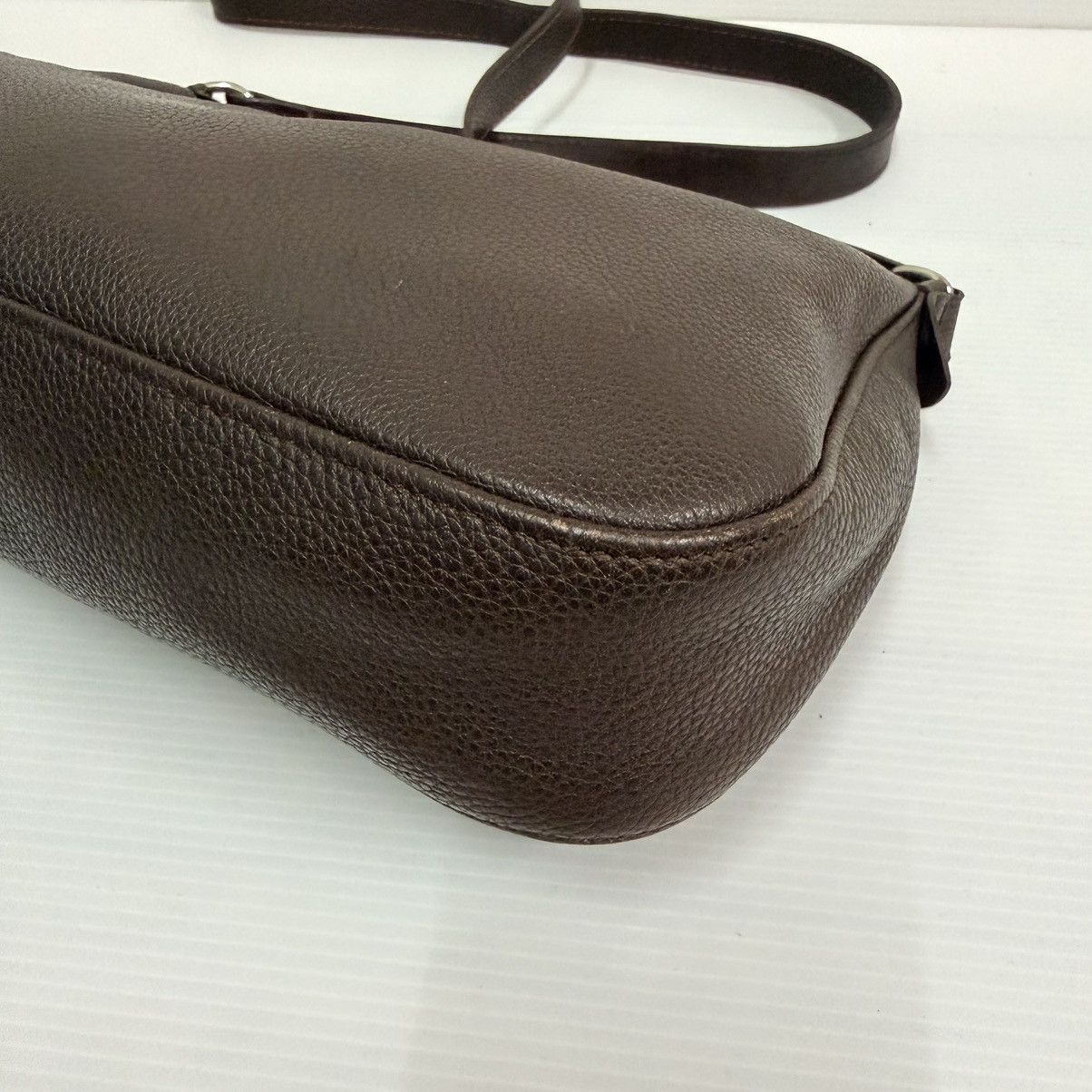 Longchamp Longchamp Leather Small Shoulder Slingbag Size ONE SIZE - 6 Thumbnail