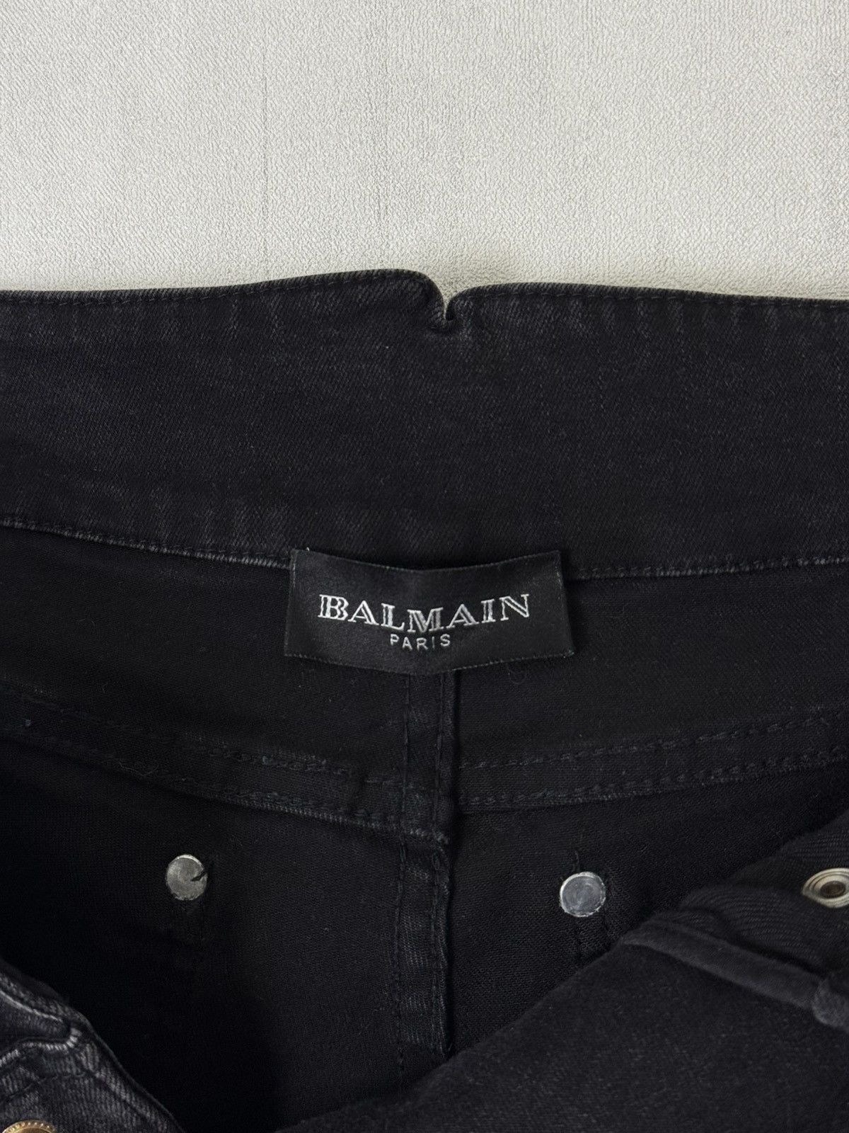 Balmain Balmain Paris Women’s Gold Buttons Denim Jeans Pants Size 36 Size 26" / US 2 / IT 38 - 9 Thumbnail