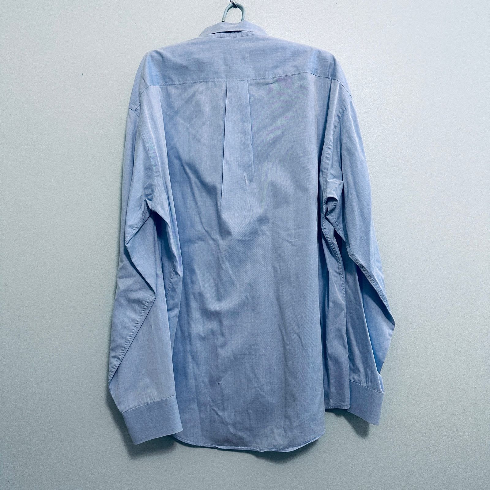 Hugo Boss Hugo Boss solid blue button down Size US L / EU 52-54 / 3 - 3 Thumbnail