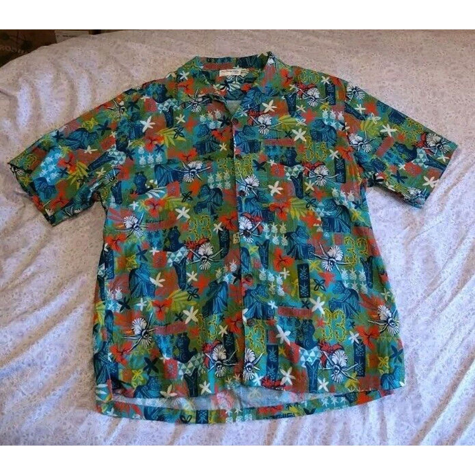 Disney RARE Disneyland Club 33 ENCHANTED TIKI ROOM 2013 Never Worn! Size US XXL / EU 58 / 5 - 5 Thumbnail